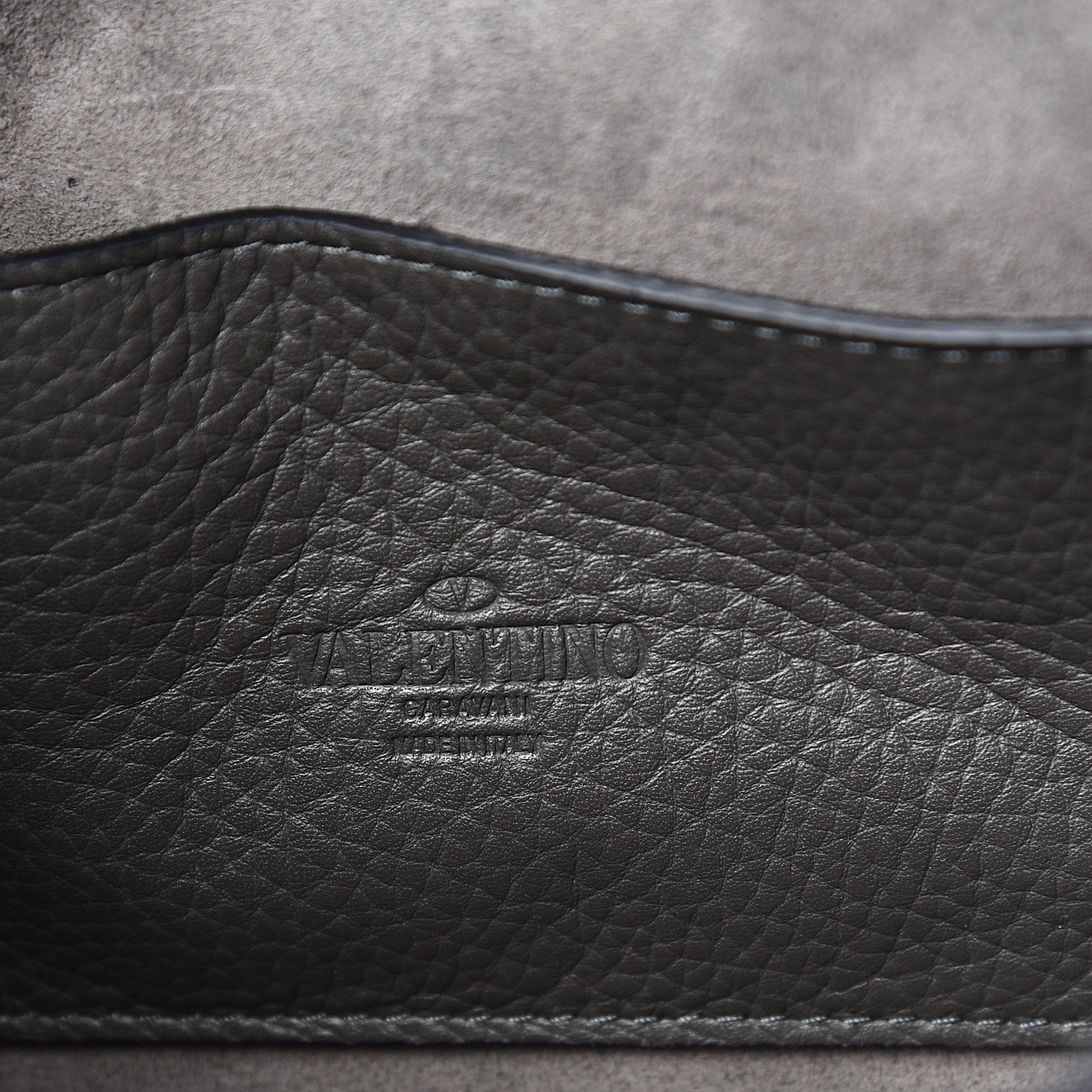 Valentino Garavani Pebbled Calfskin Medium Rockstud Flip Lock Crossbody Bag Graphite 5 of 9