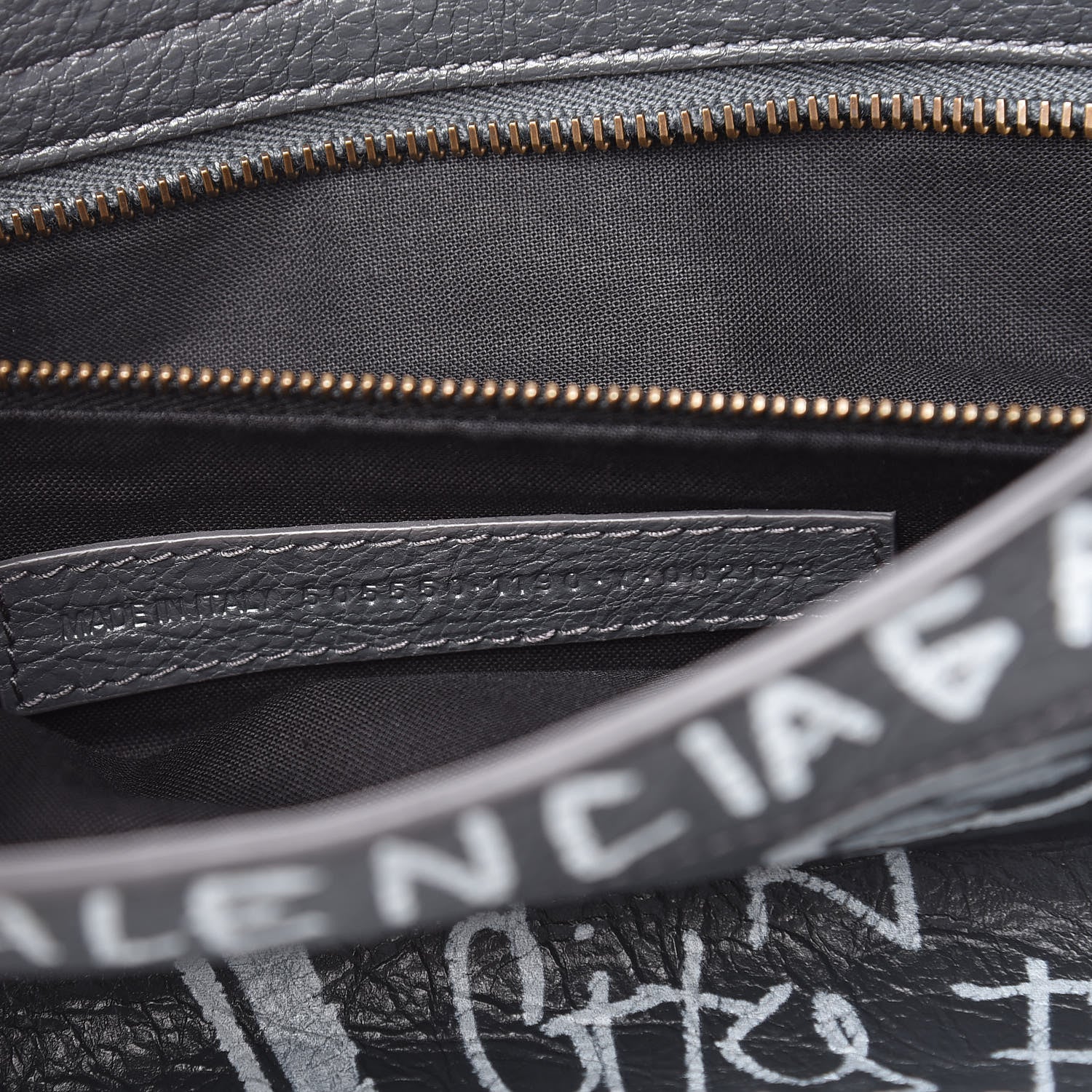 Balenciaga Agneau Arena Graffiti All Over Classic Hardware City Gris Fossile White 7 of 9