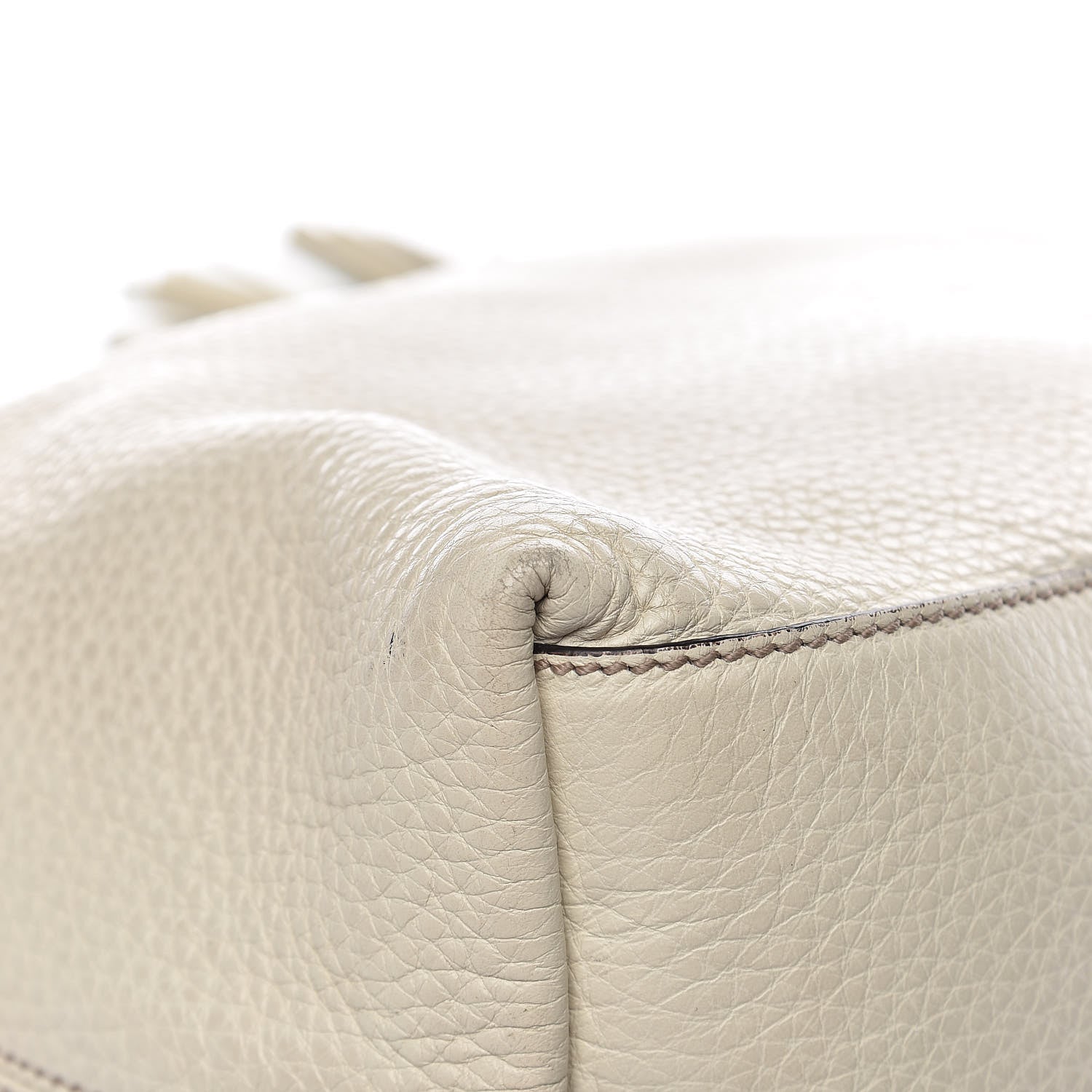 Gucci Pebbled Calfskin Medium Soho Chain Shoulder Bag Off White 12 of 16