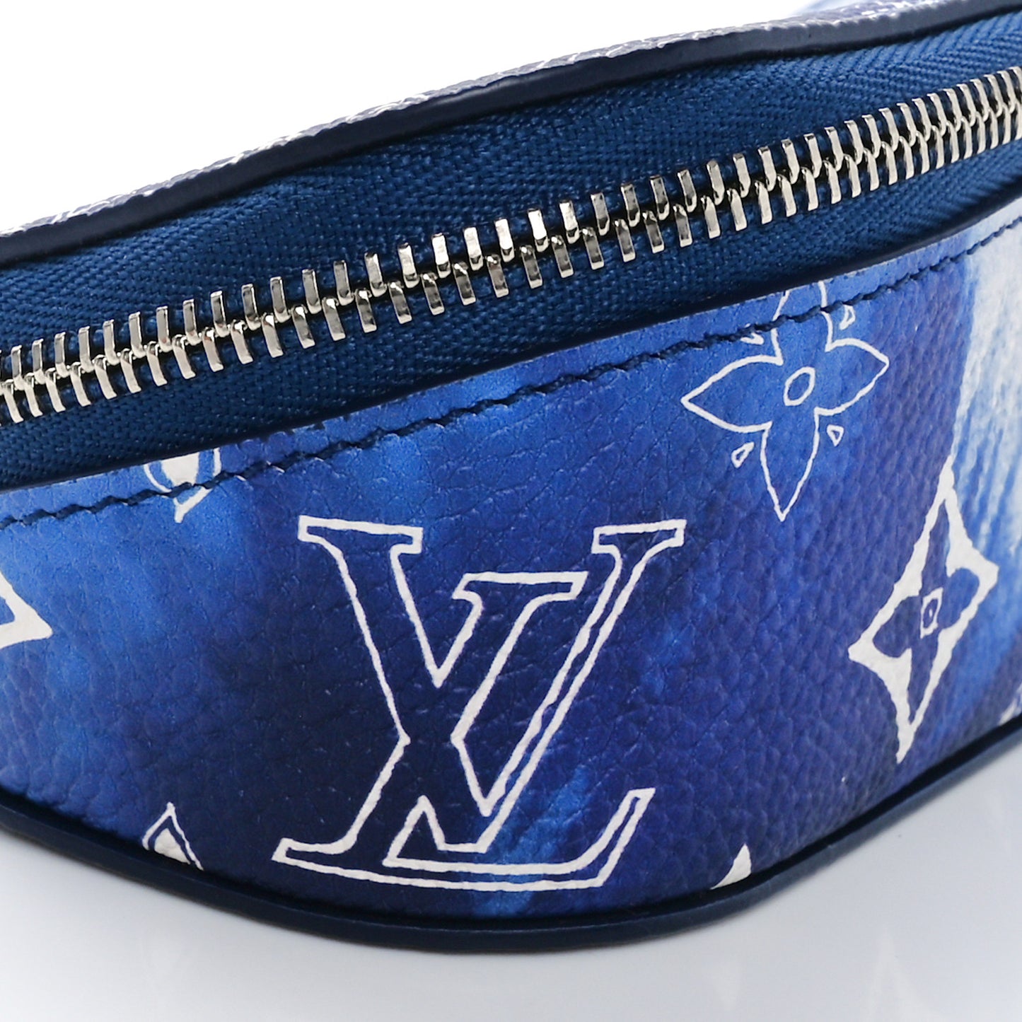 Cowhide Monogram Bandana Sunglasses Case GM Blue White