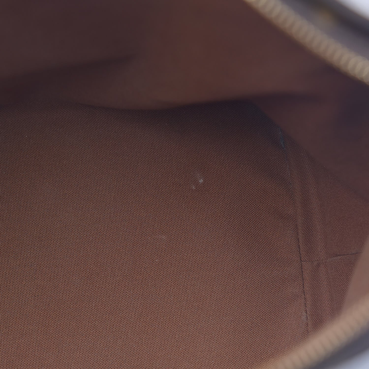Louis Vuitton Monogram Cabas Mezzo 10 of 16