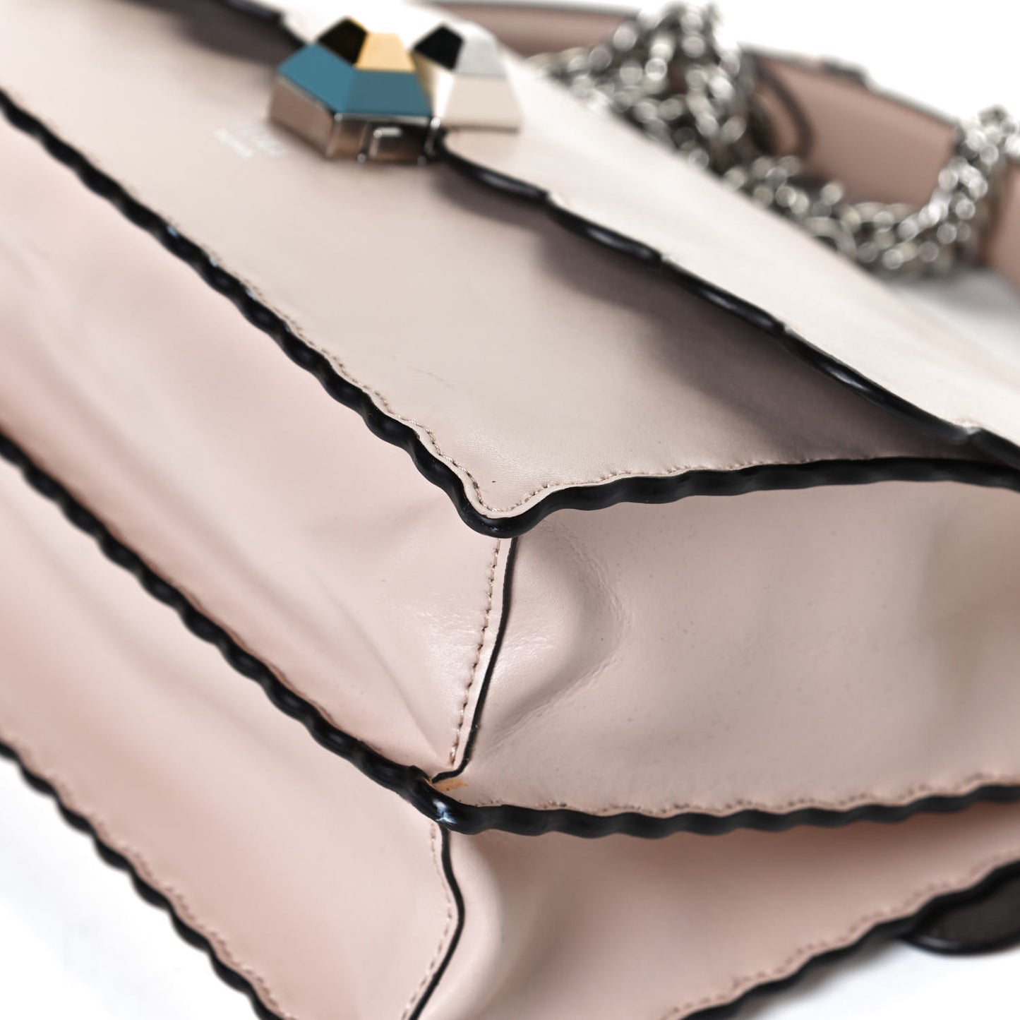 Vitello Liberty Scalloped Studded Kan I Shoulder Bag Plaster
