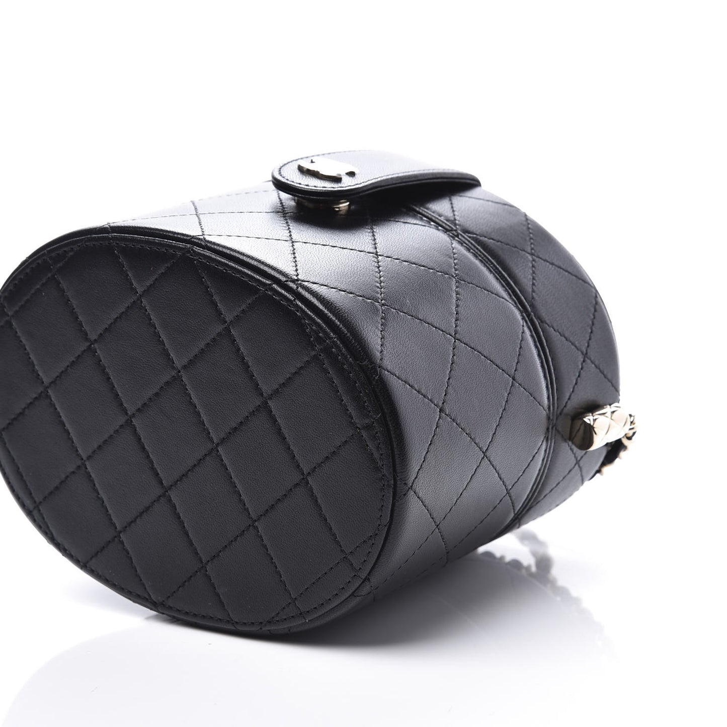 Lambskin Quilted Round Vanity Case With Chain Black