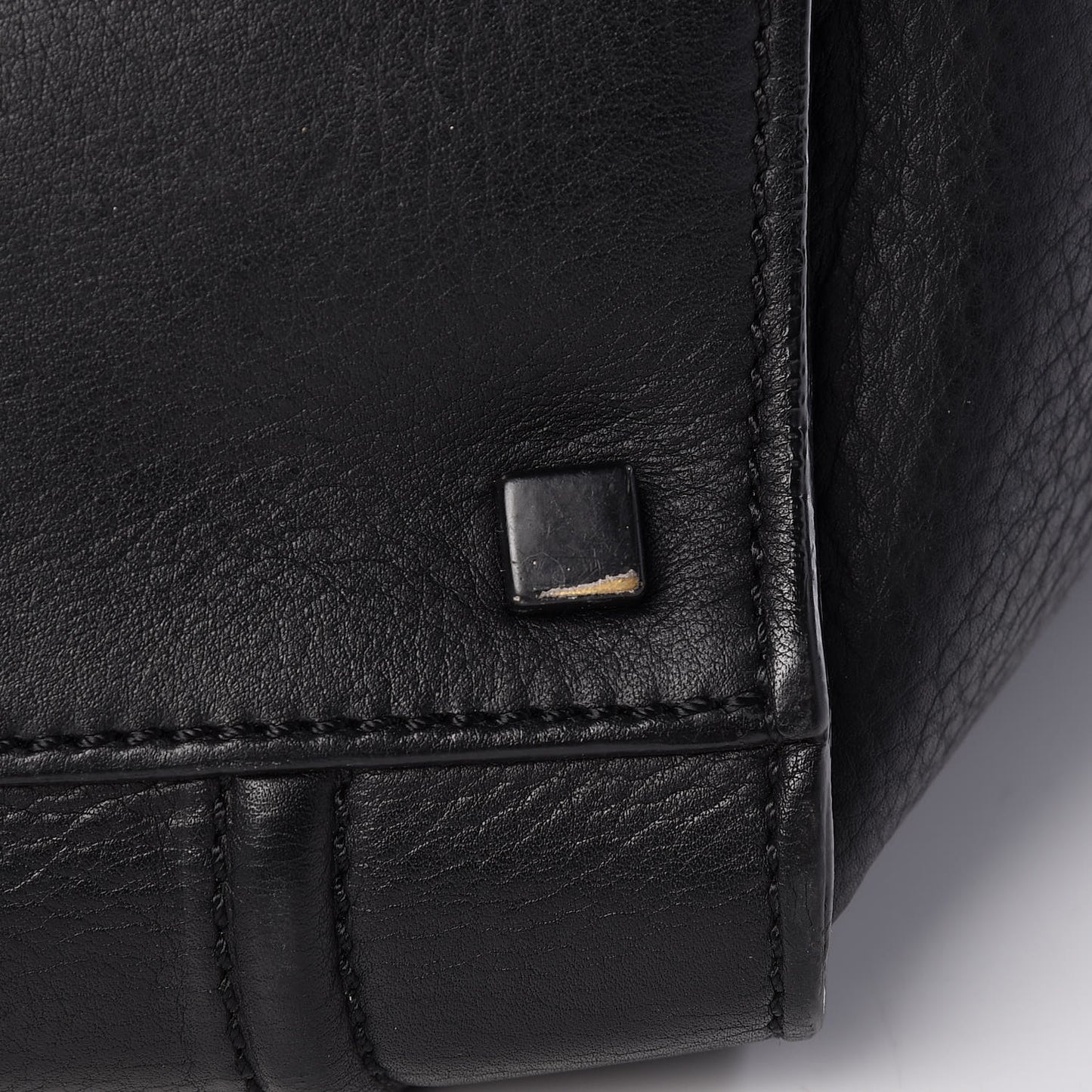 Supple Calfskin Medium Phantom Luggage Black