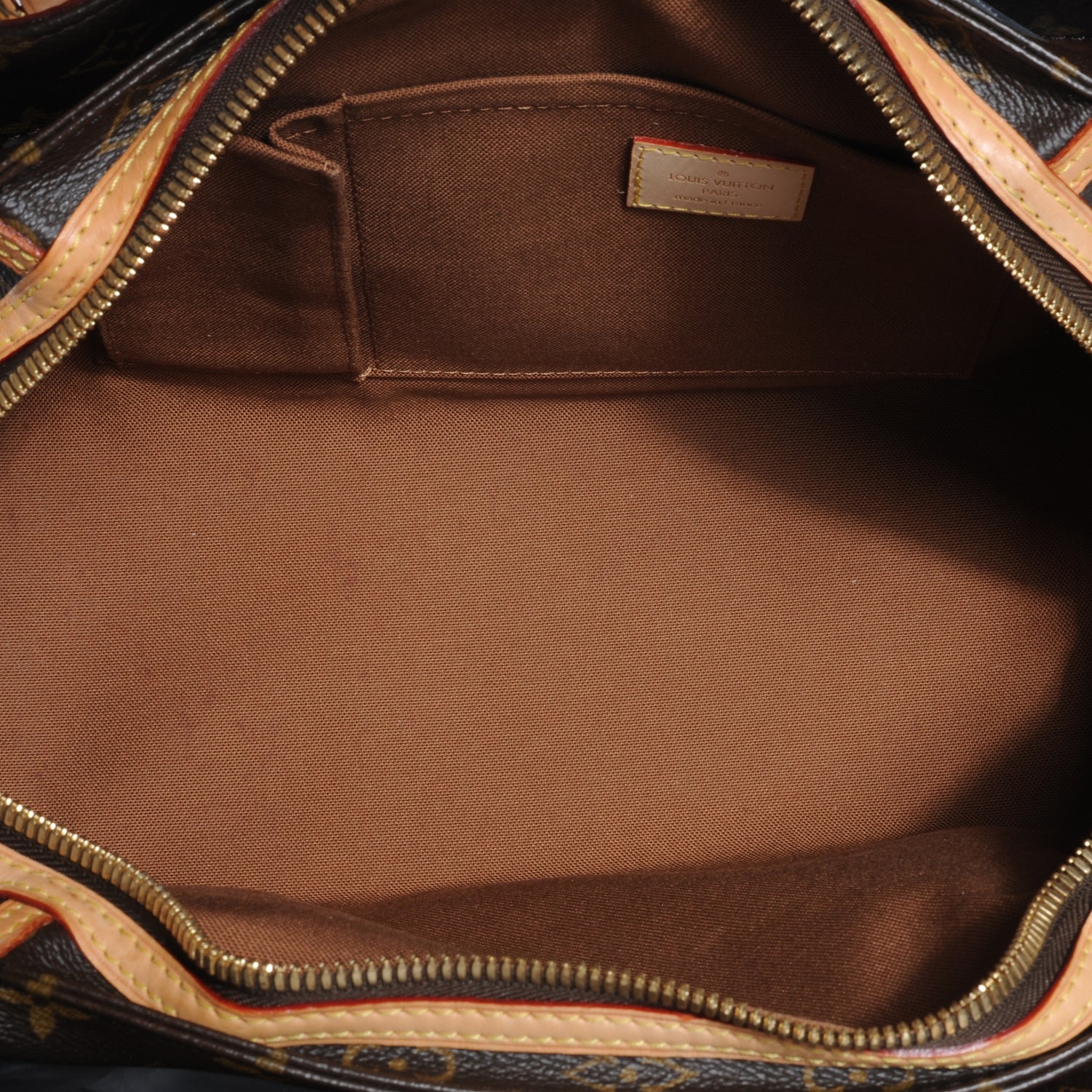 Louis Vuitton Monogram Riveting 5 of 7