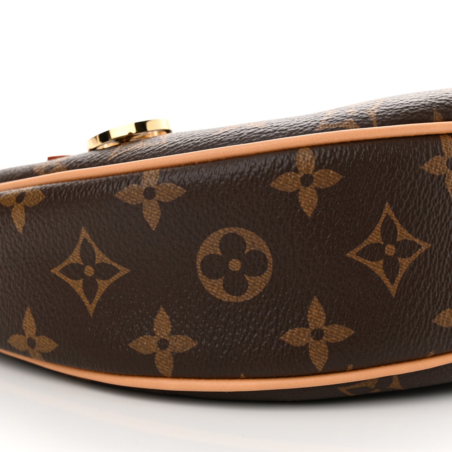 Monogram Loop