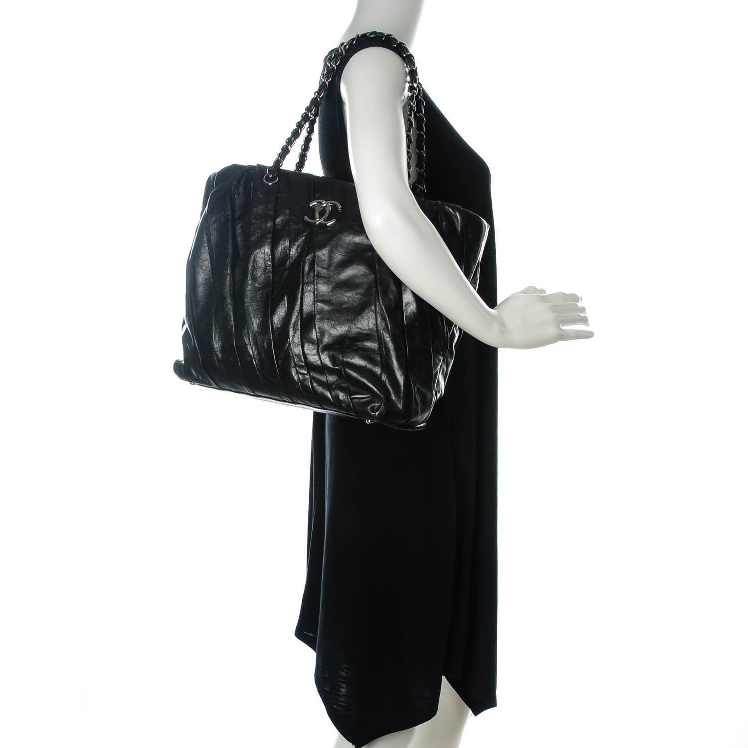 Chanel Glazed Calfskin Large Twisted Tote Black 2 of 7