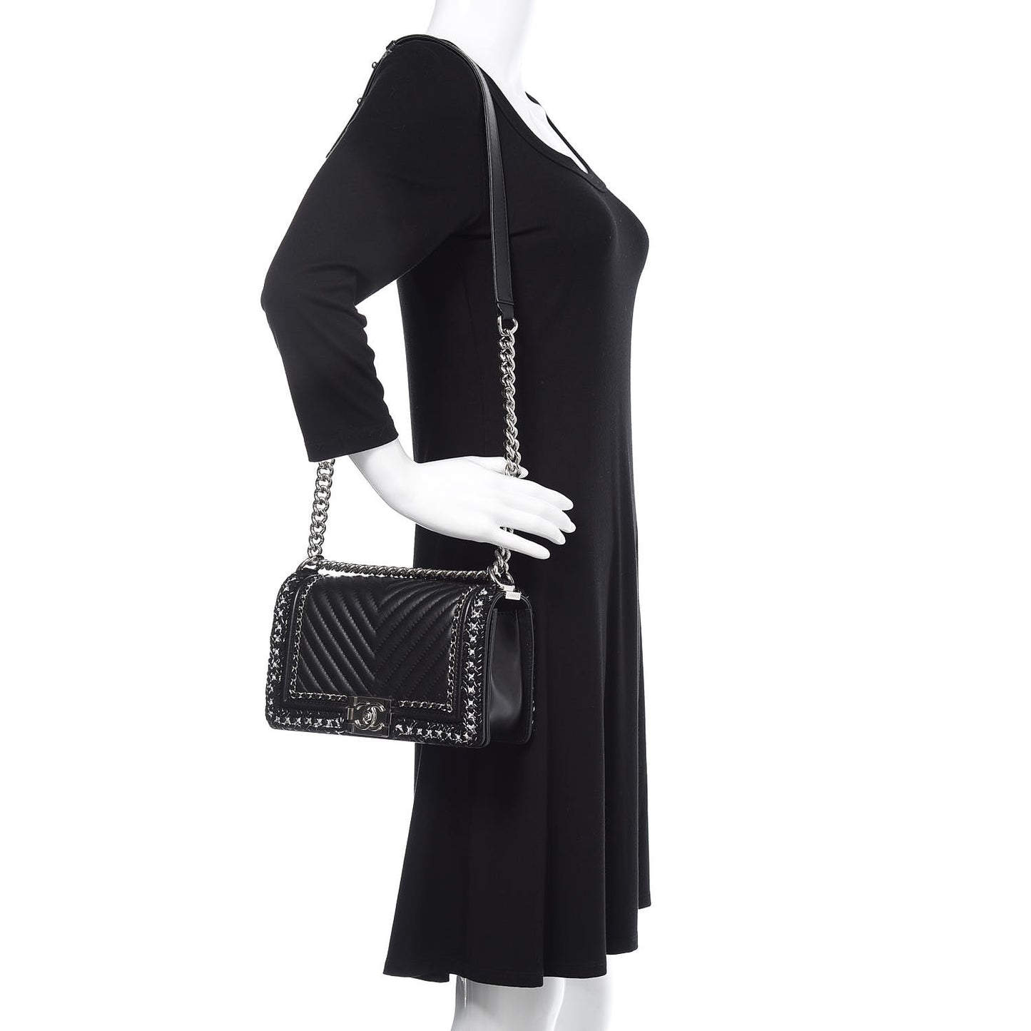 Calfskin Chevron Medium Boy Chained Boy Black