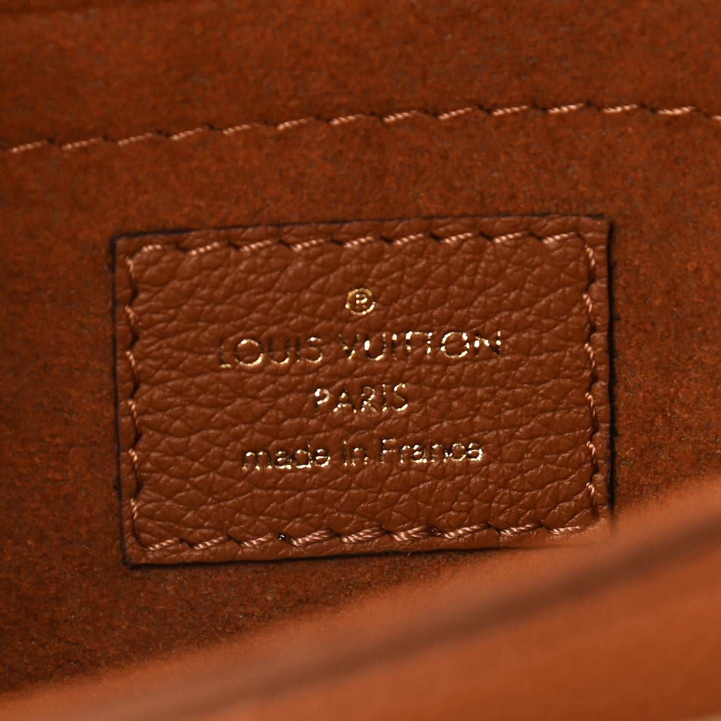 Grained Calfskin Lockme Tender Chataigne Brown
