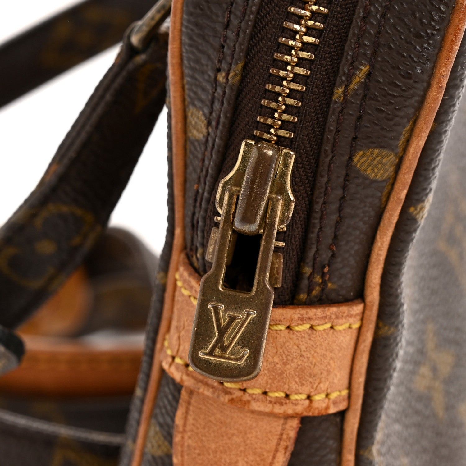 Louis Vuitton Monogram Pochette Marly Bandouliere 12 of 15