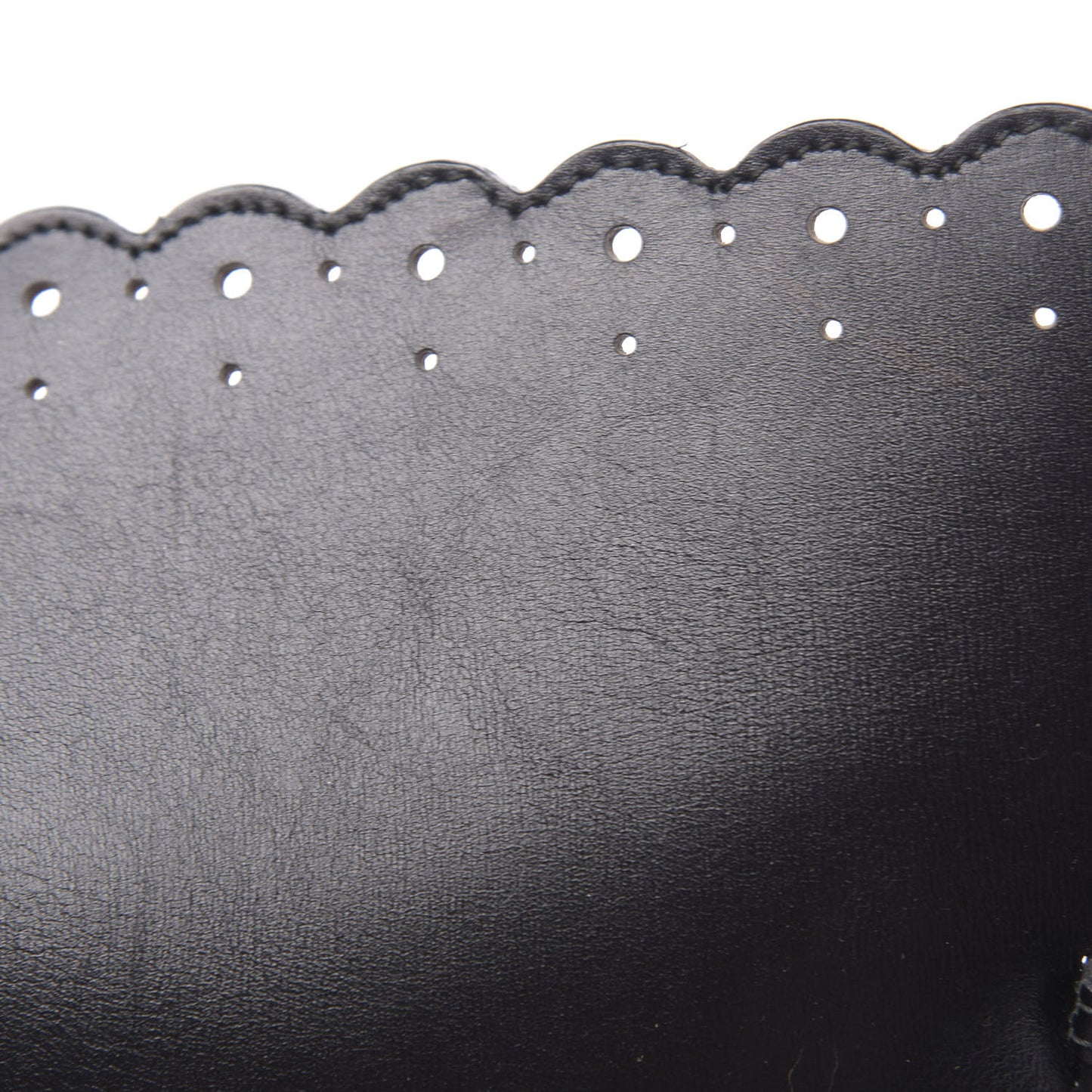 Calfskin Scalloped Trim Cabas MM Black