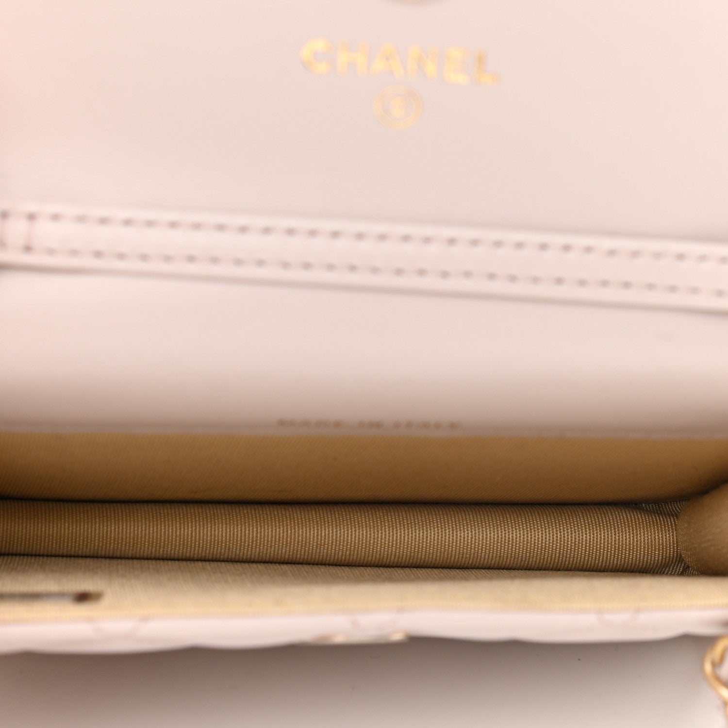 Chanel Lambskin Quilted Pearl Crush Clutch With Chain Light Purple 5 of 12