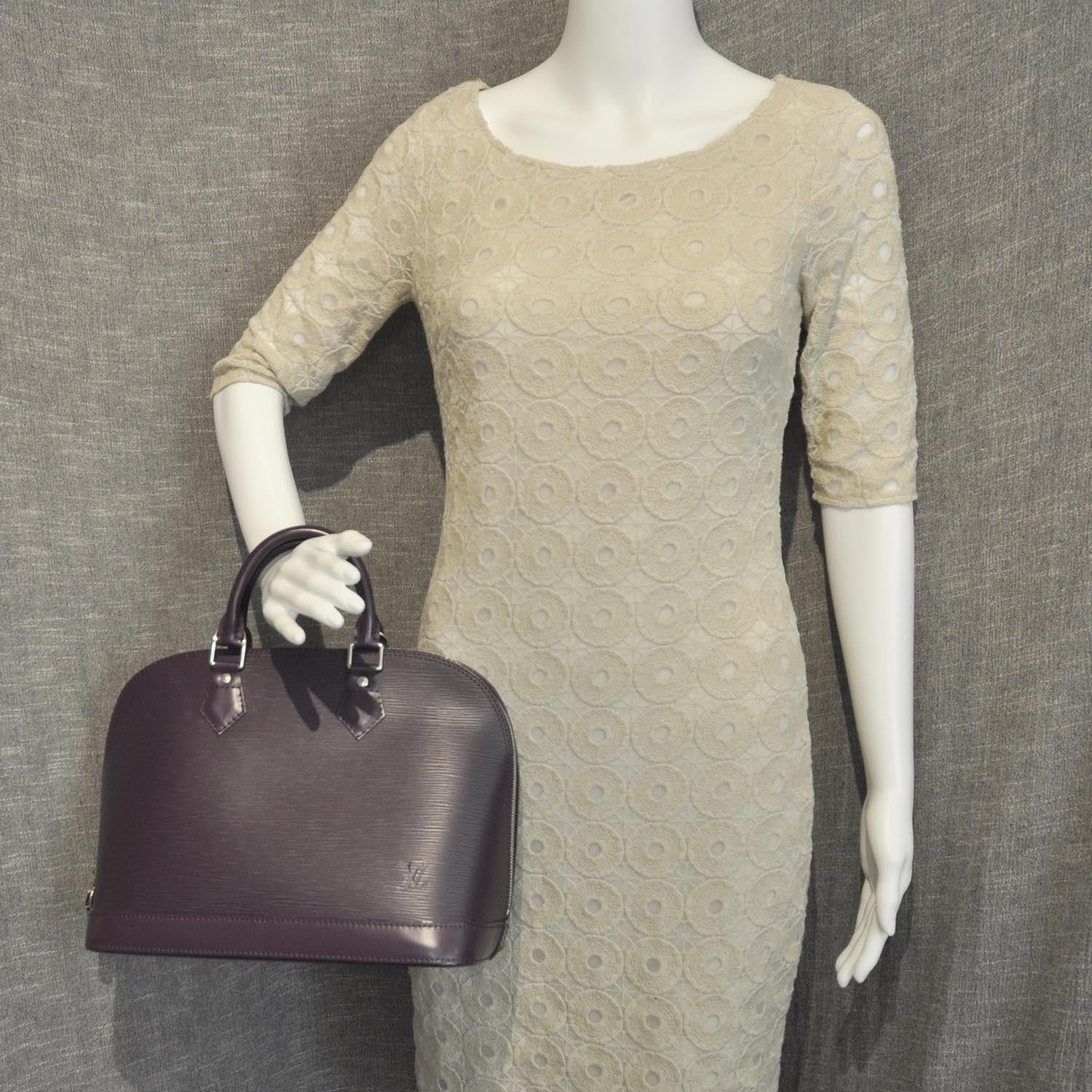 Louis Vuitton Epi Alma Cassis Purple 2 of 8