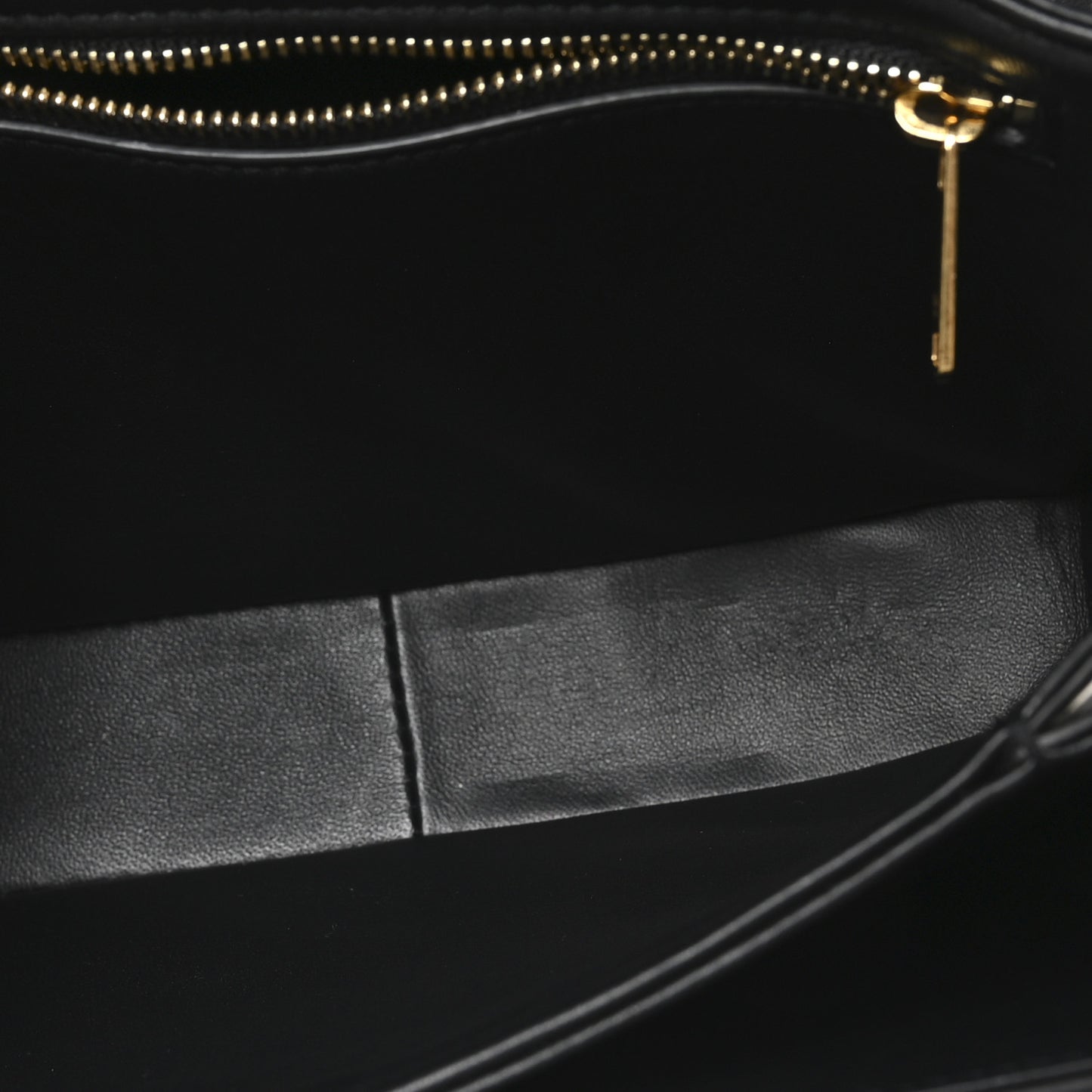 Shiny Calfskin Medium Triomphe Black