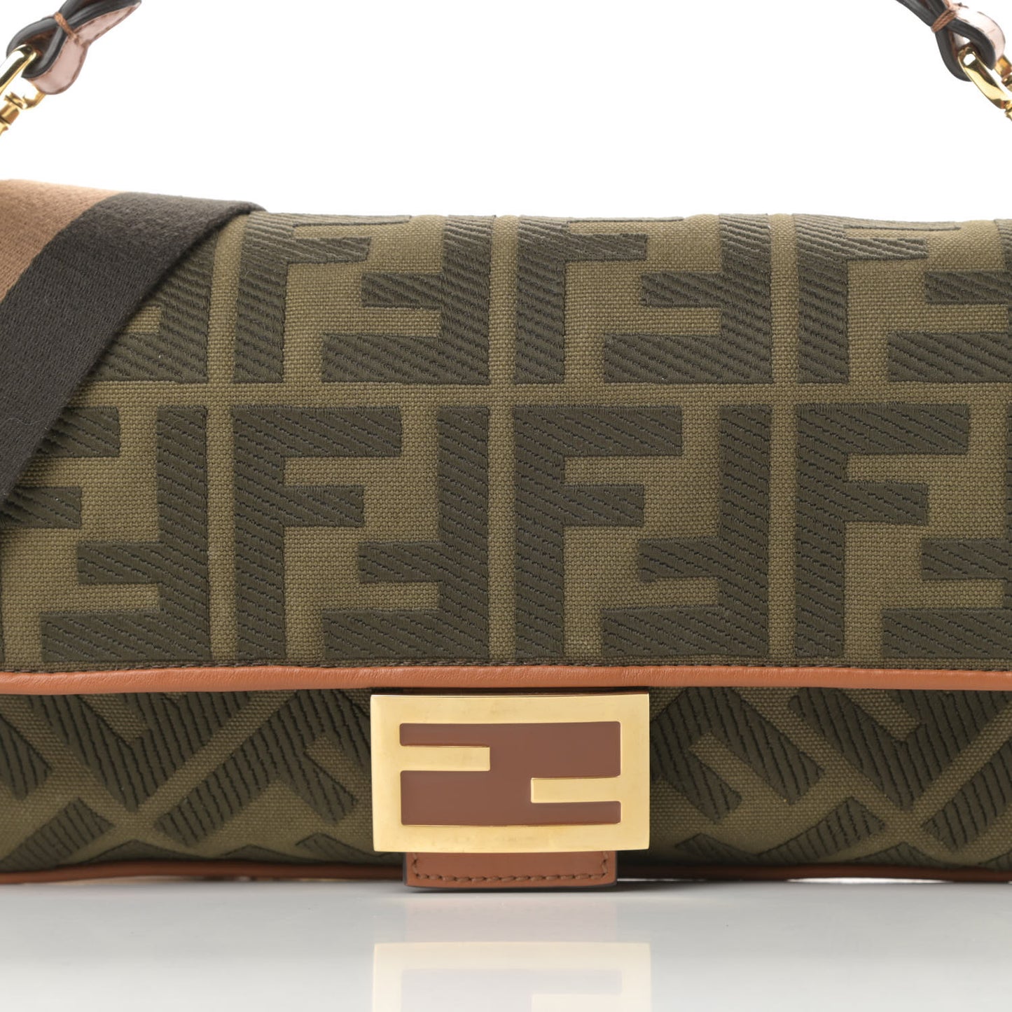 Canvas Vitello King FF Embroidered Baguette Amazzonia Cuoio