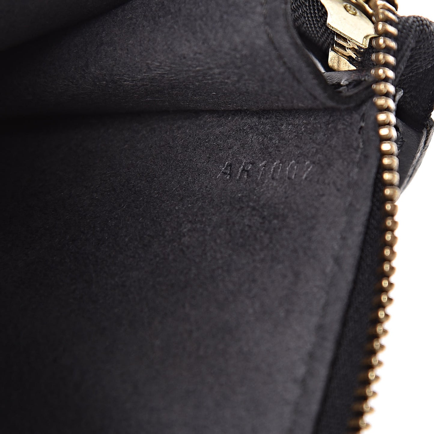 Epi Pochette Accessories 24 Black