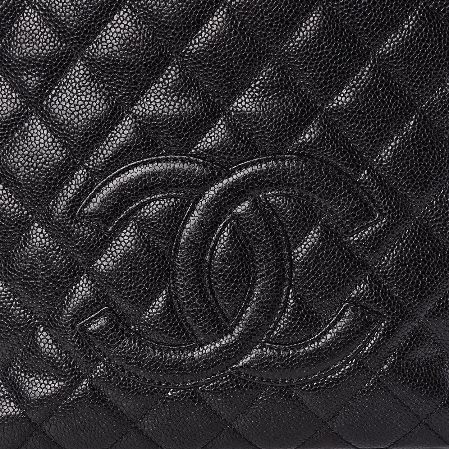 Caviar Quilted Petit Shopping Tote PST Black