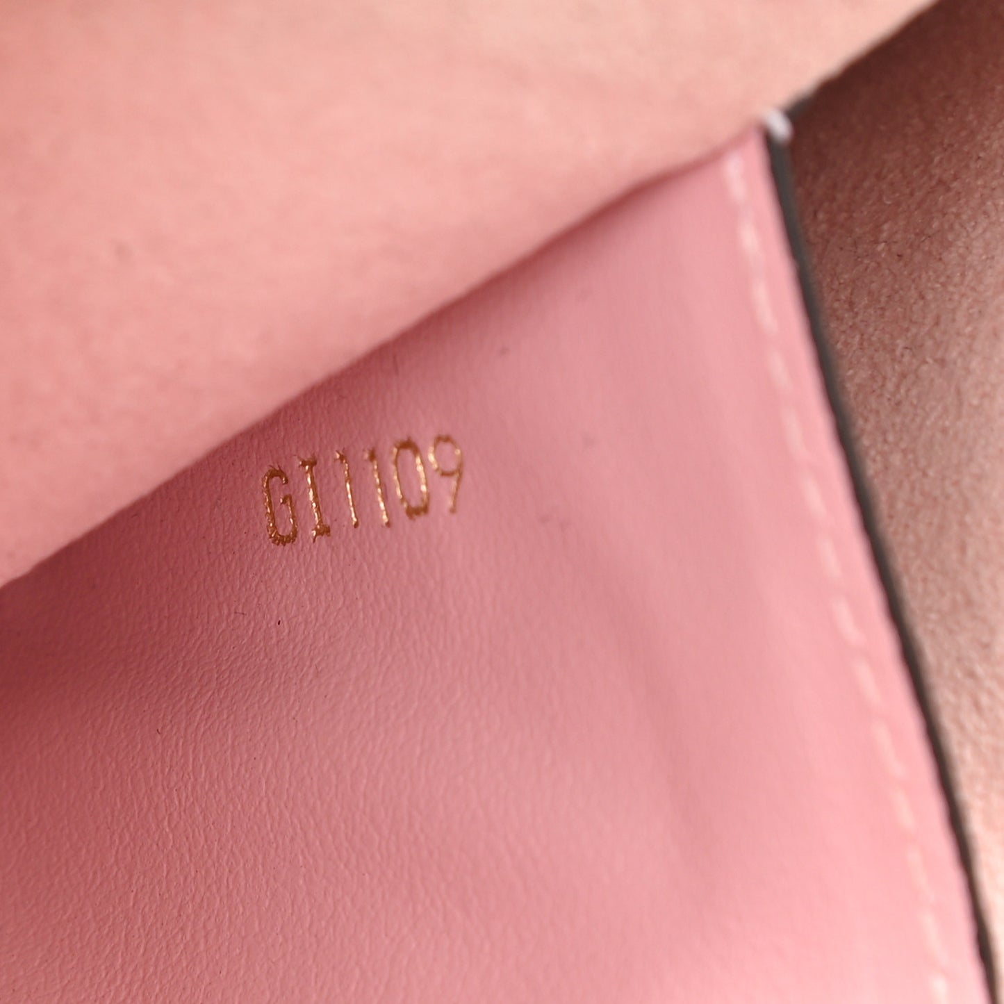 Monogram Giant Double Zip Pochette Rouge
