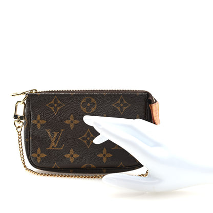 Louis Vuitton Monogram Mini Pochette Accessories 3 of 10