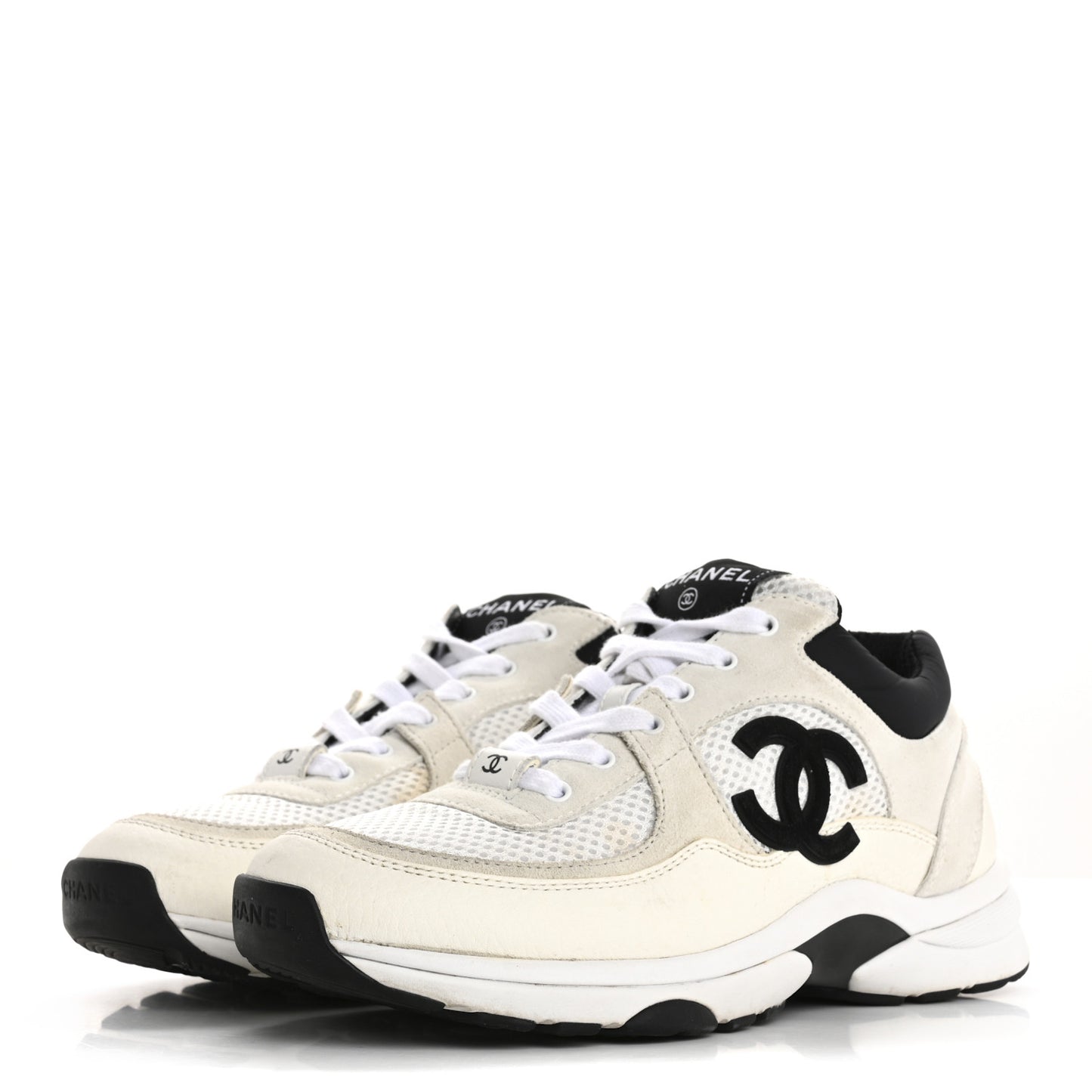 Mesh Suede Calfskin Grained Calfskin Womens CC Sneakers 38 White Black