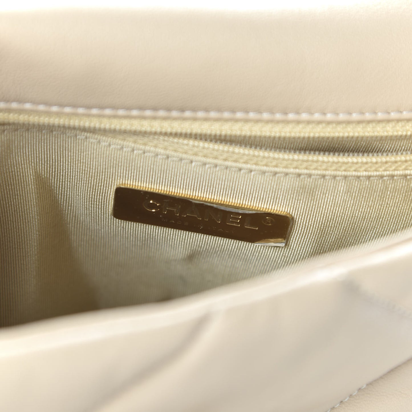 Lambskin Quilted Medium 19 Flap Light Beige