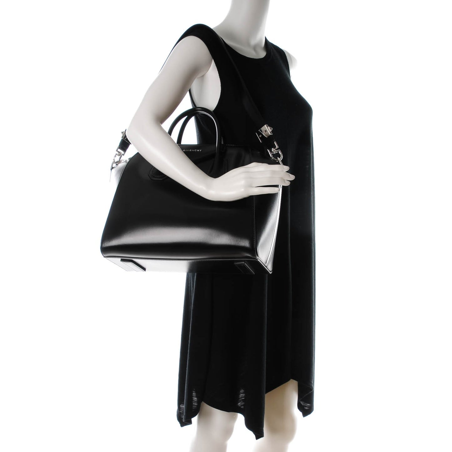 Shiny Lord Calfskin Medium Antigona Black