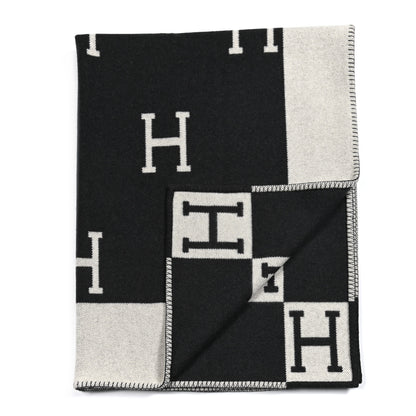 Hermes Wool Cashmere Avalon Blanket Ecru Gris Fonce 2 of 3