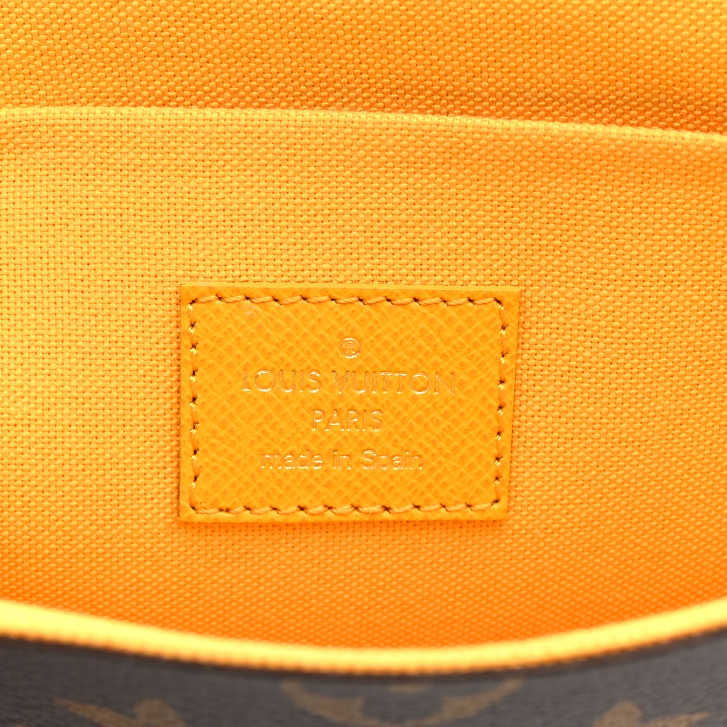 Monogram 2022 Christmas Animation New York Soho Pochette Felicie Chain Wallet Yellow