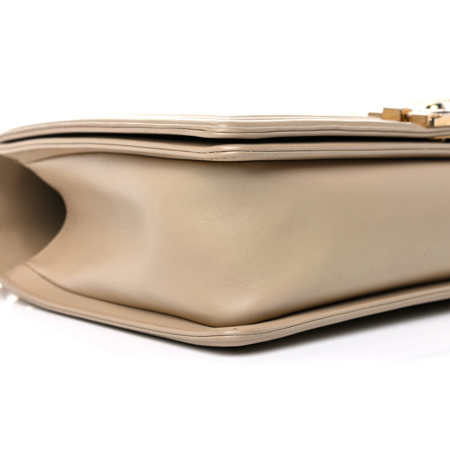 Lambskin Quilted New Medium Boy Flap Beige