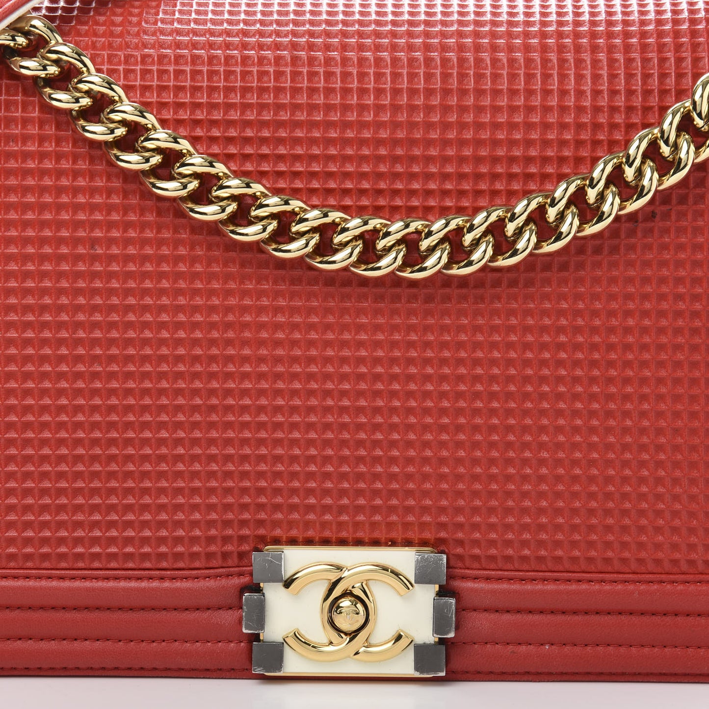 Lambskin Embossed New Medium Boy Cube Flap Red