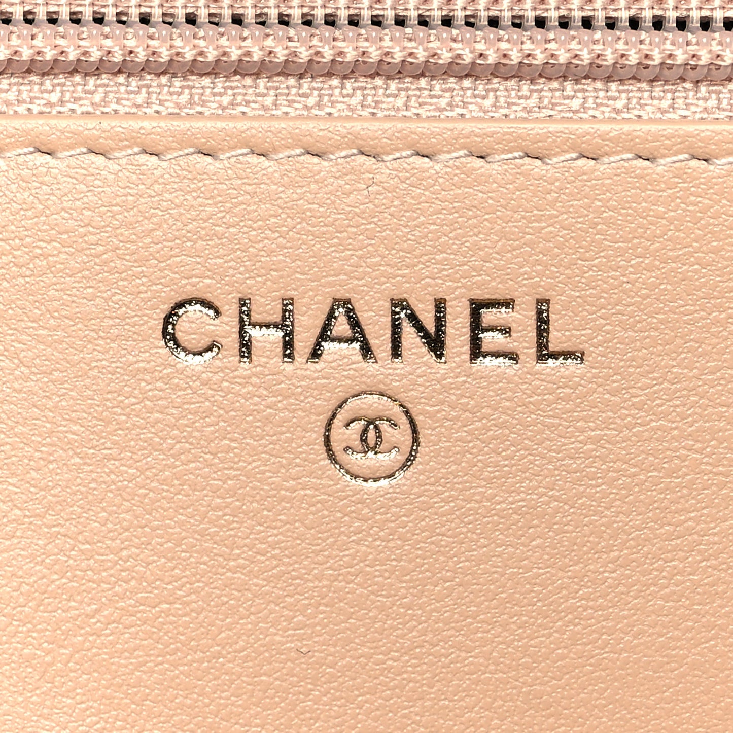 Caviar Quilted CC Filigree Wallet On Chain WOC Beige Black
