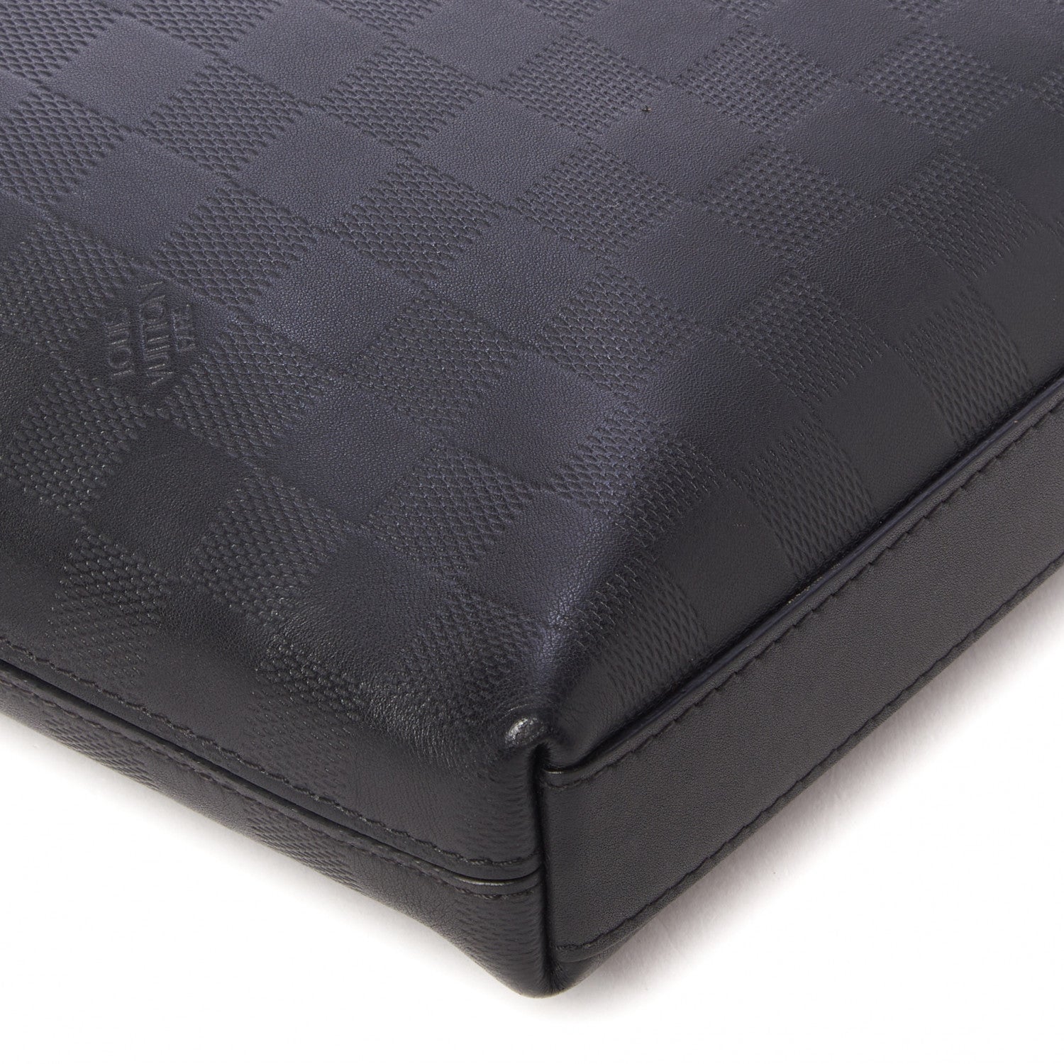 Louis Vuitton Damier Infini District Pochette Onyx 5 of 8