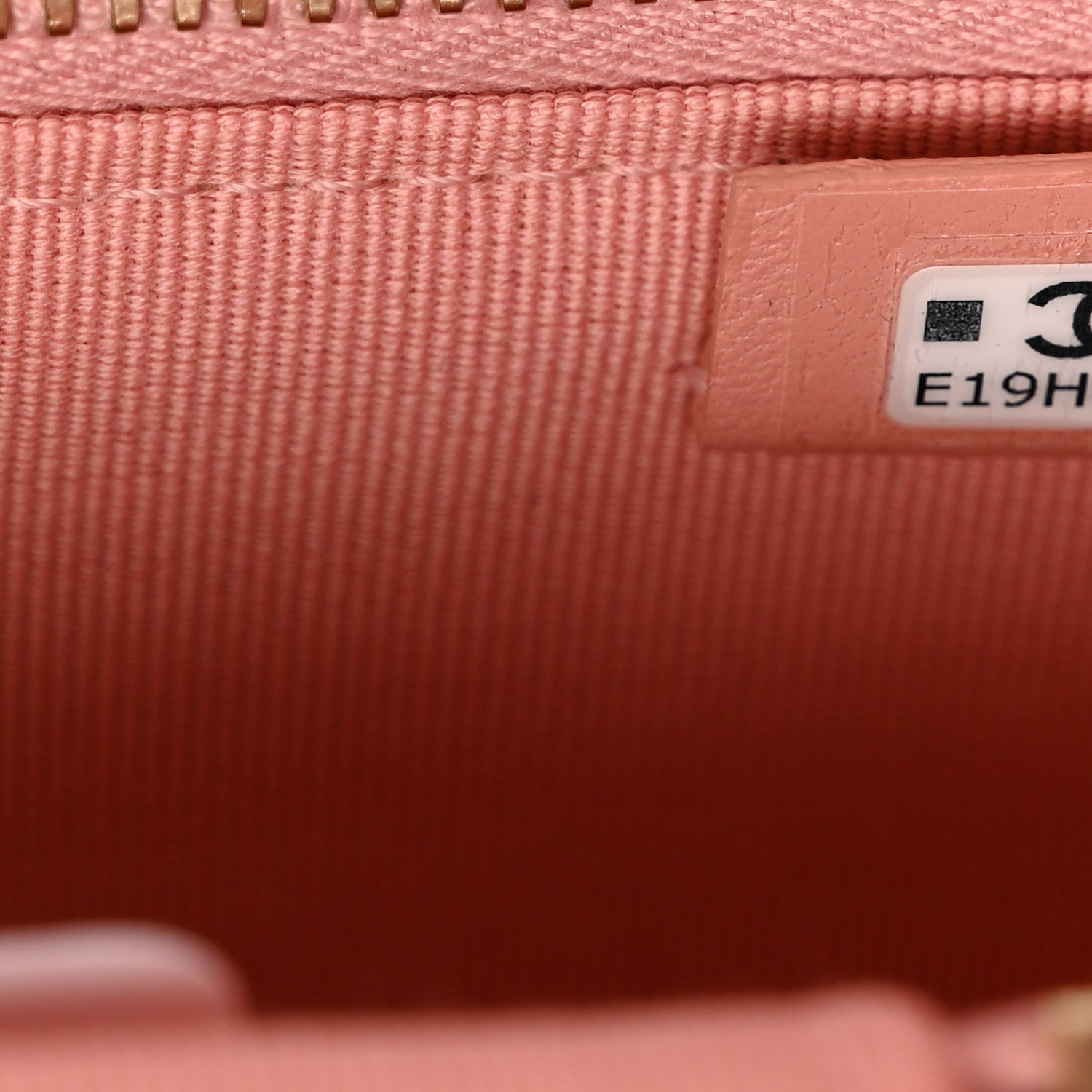 Chanel Braided Raffia Quilted Top Handle Slim Vanity Case With Chain Light Pink 7 of 10