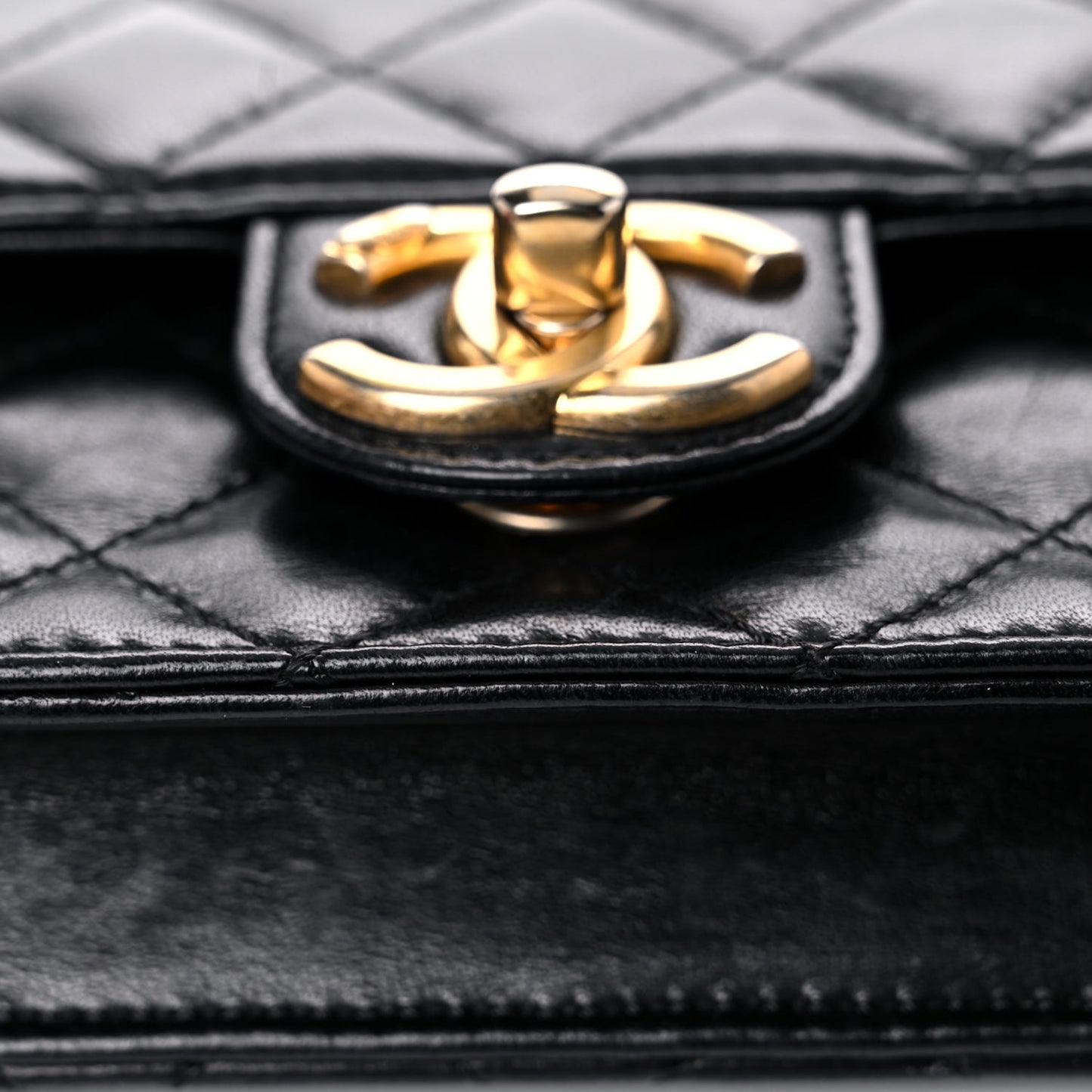 Lambskin Quilted Medium Crossing Times Flap Black