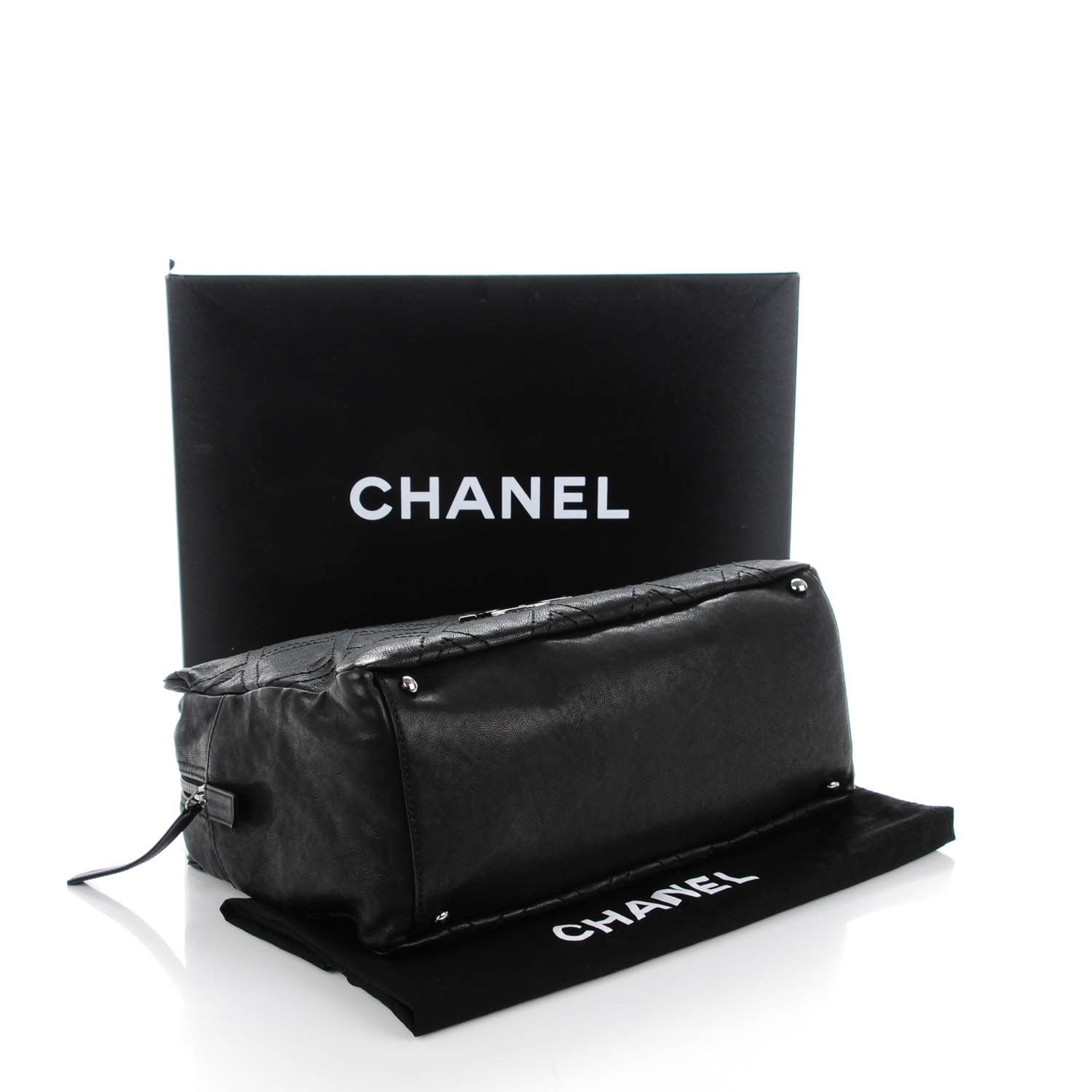 Chanel Calfskin Large Diamond Stitch Tote Black 4 of 7