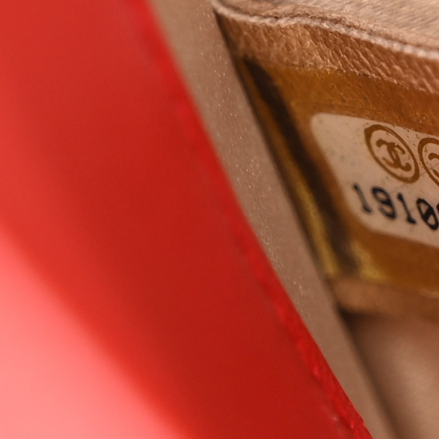 Lambskin Quilted Golden Class Wallet on Chain WOC Red