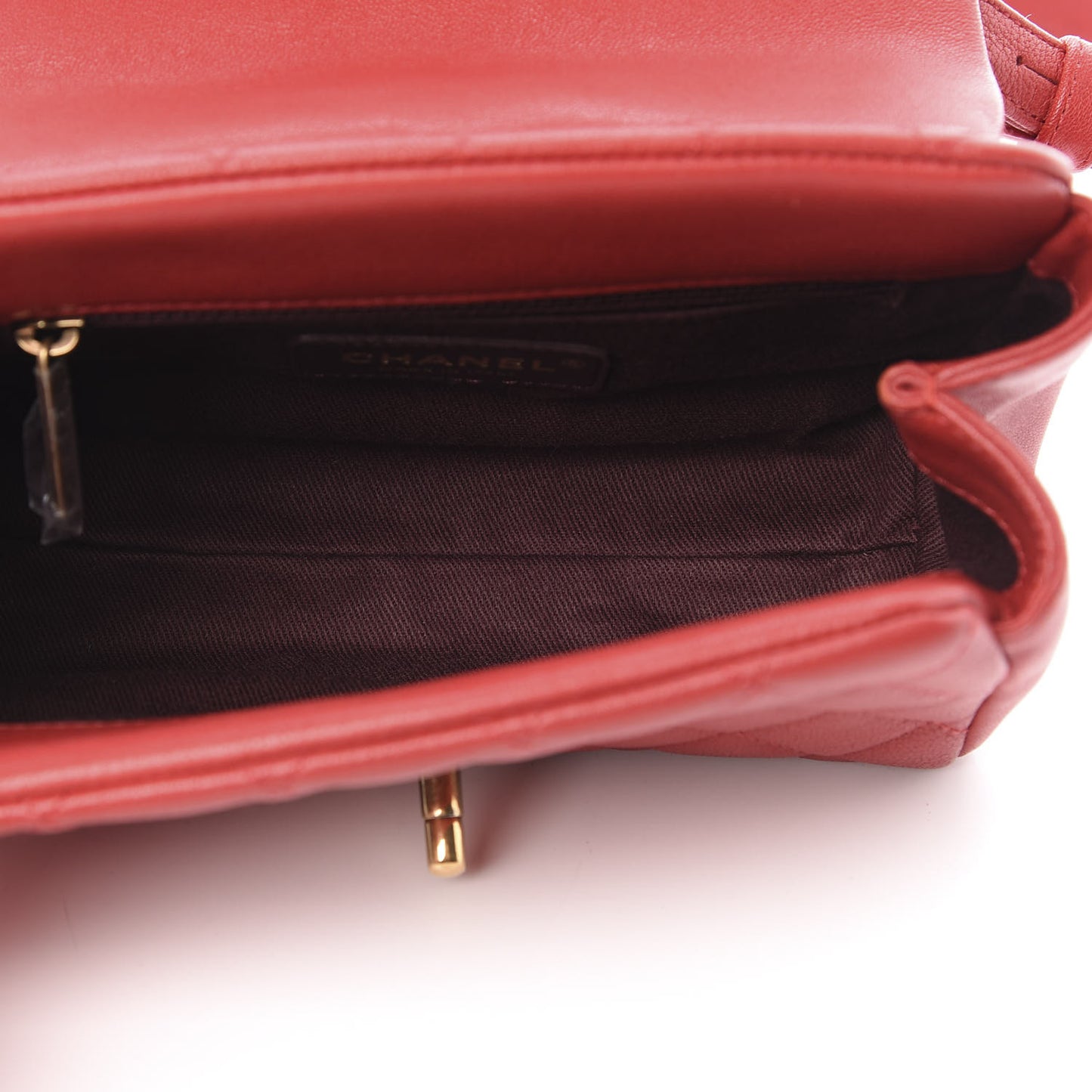 Shiny Sheepskin Quilted Mini Trapezio Flap Red