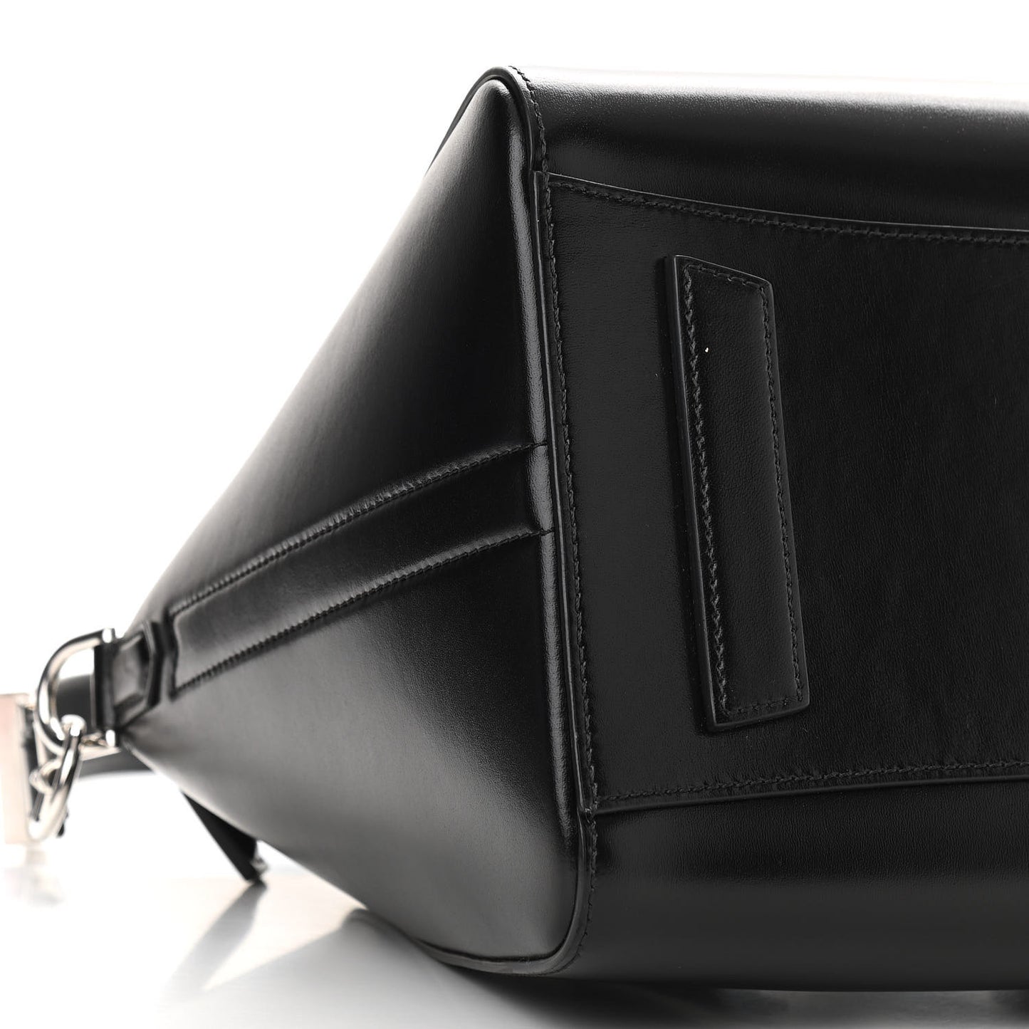 Shiny Lord Calfskin Medium Antigona Black