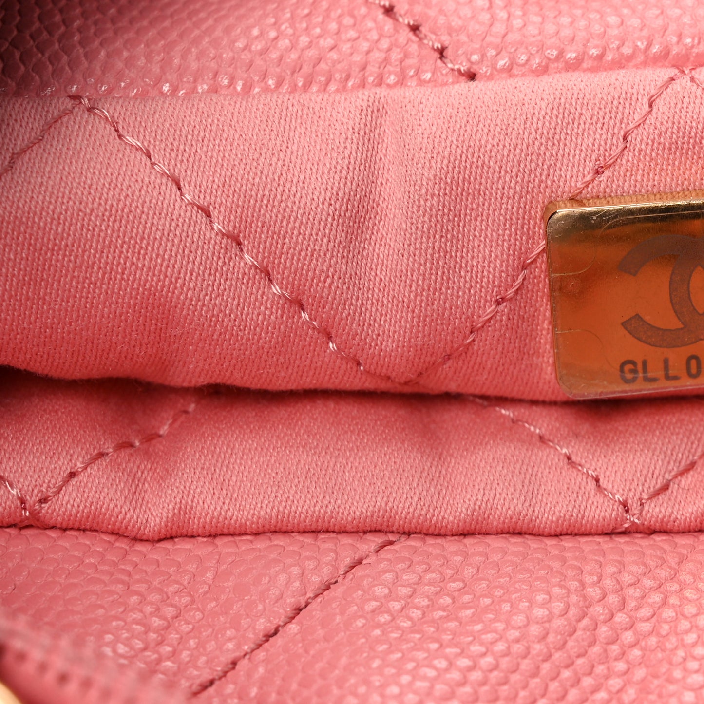 Shiny Caviar Quilted Mini Chanel 22 Coral