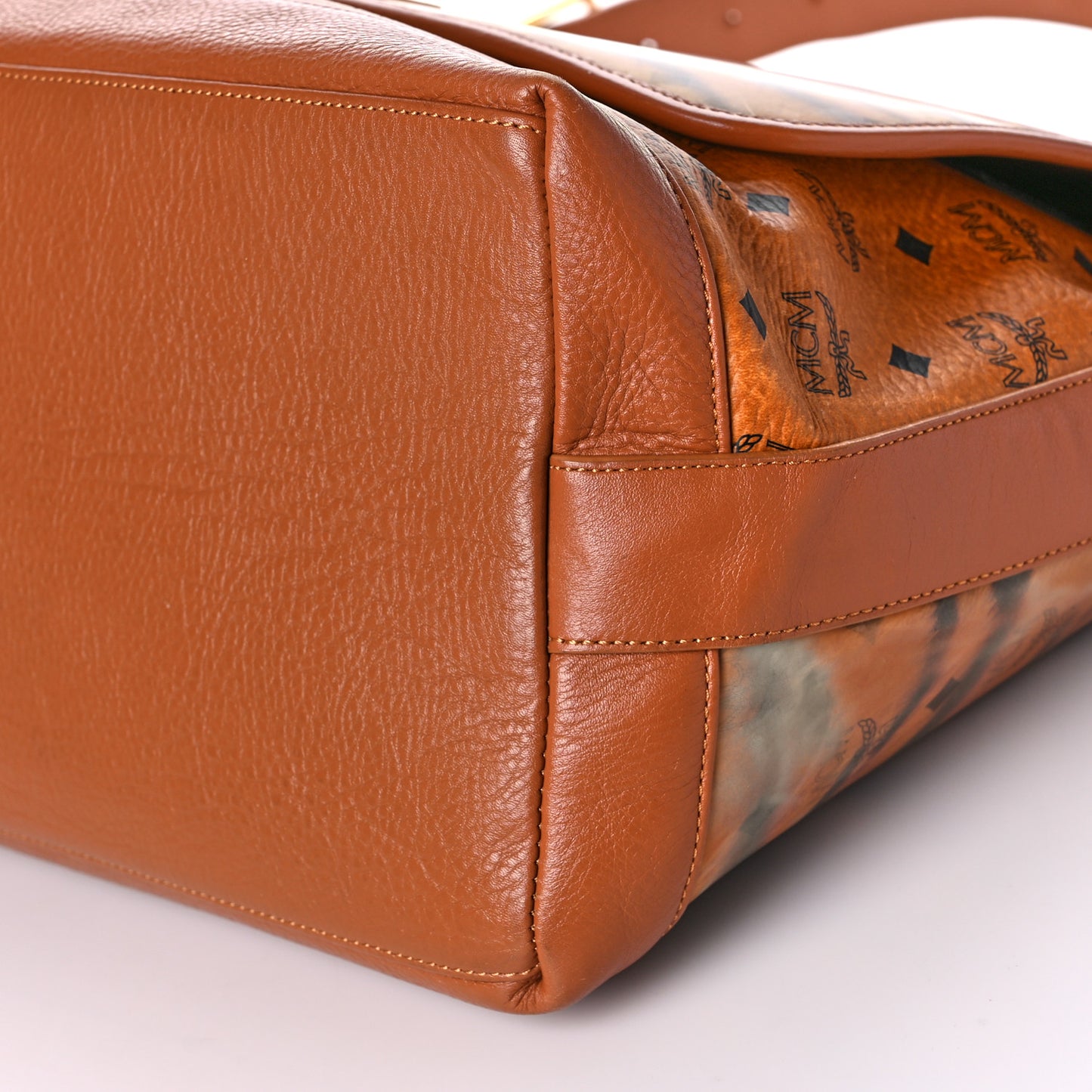 Visetos Tiger Messenger Bag Cognac