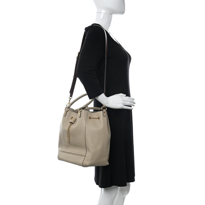 Fendi Vitello Grace King Karligraphy Chain Bucket Bag Nuvola Praline 2 of 11