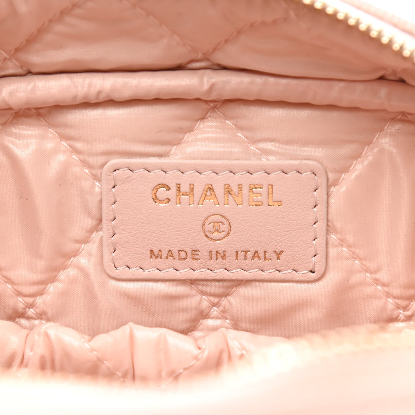 Caviar Quilted Medium Curvy Pouch Cosmetic Case Light Pink