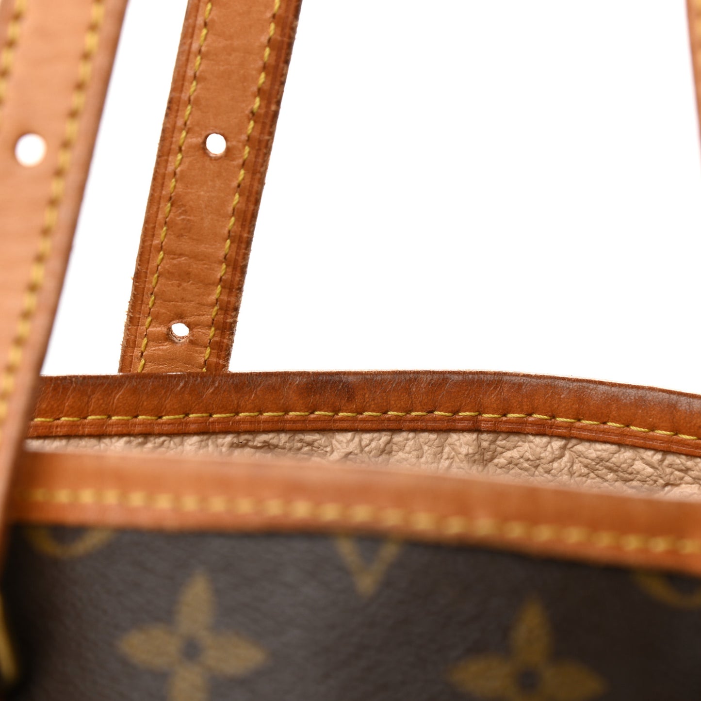 Monogram Petit Bucket 23