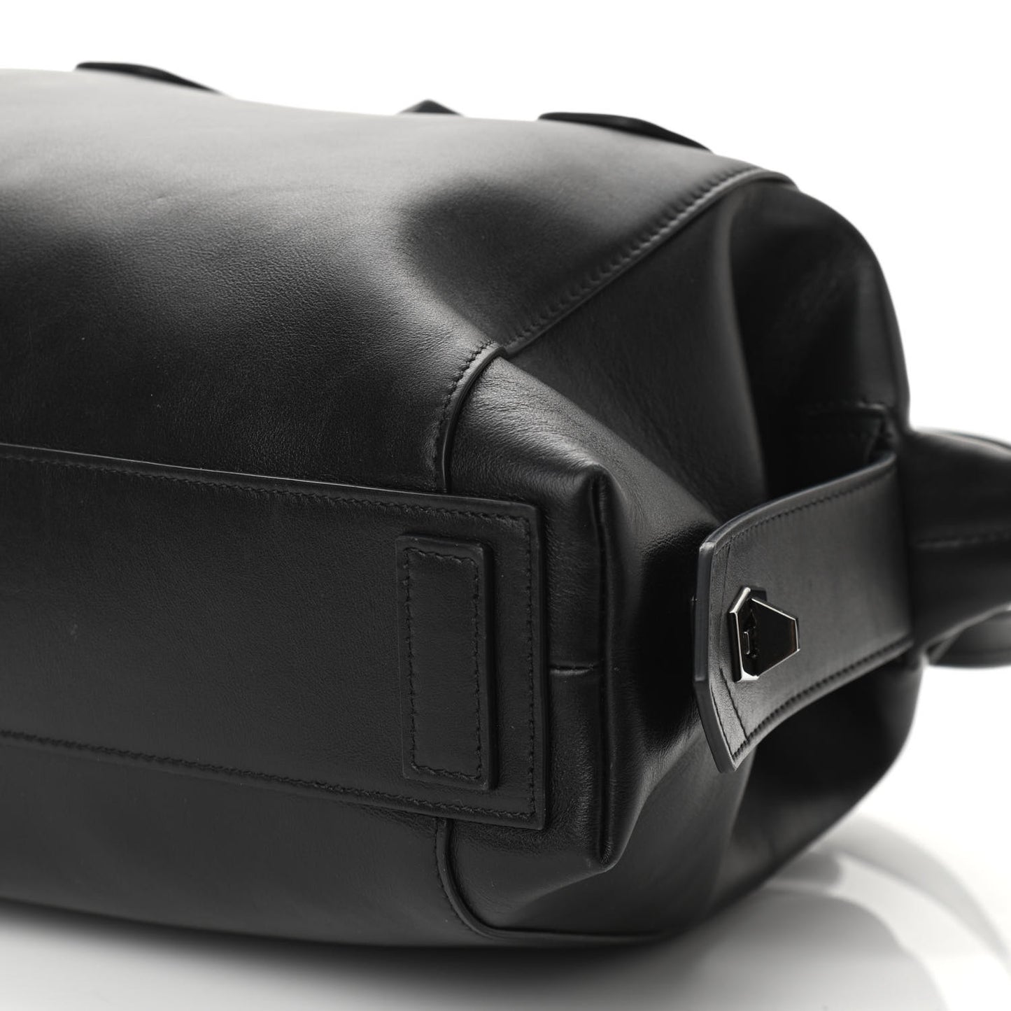Smooth Calfskin Small Soft Antigona Black