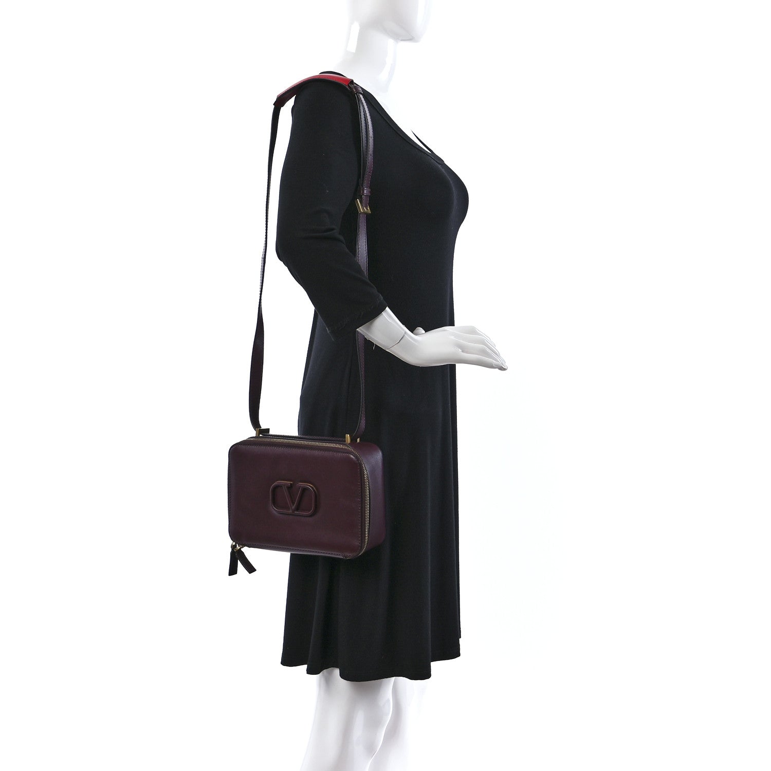 Valentino Garavani Smooth Calfskin VSling Crossbody Bag Rubin 2 of 8