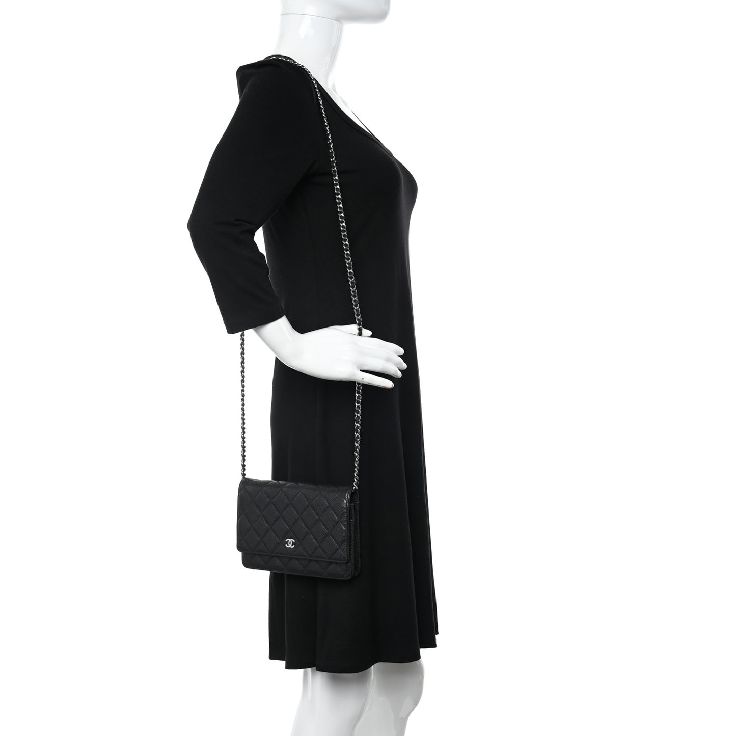 Caviar Quilted Wallet on Chain WOC Black