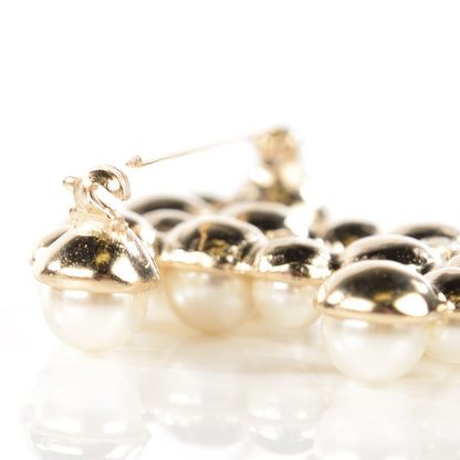 Chanel Pearl CC Brooch Gold 5 of 6