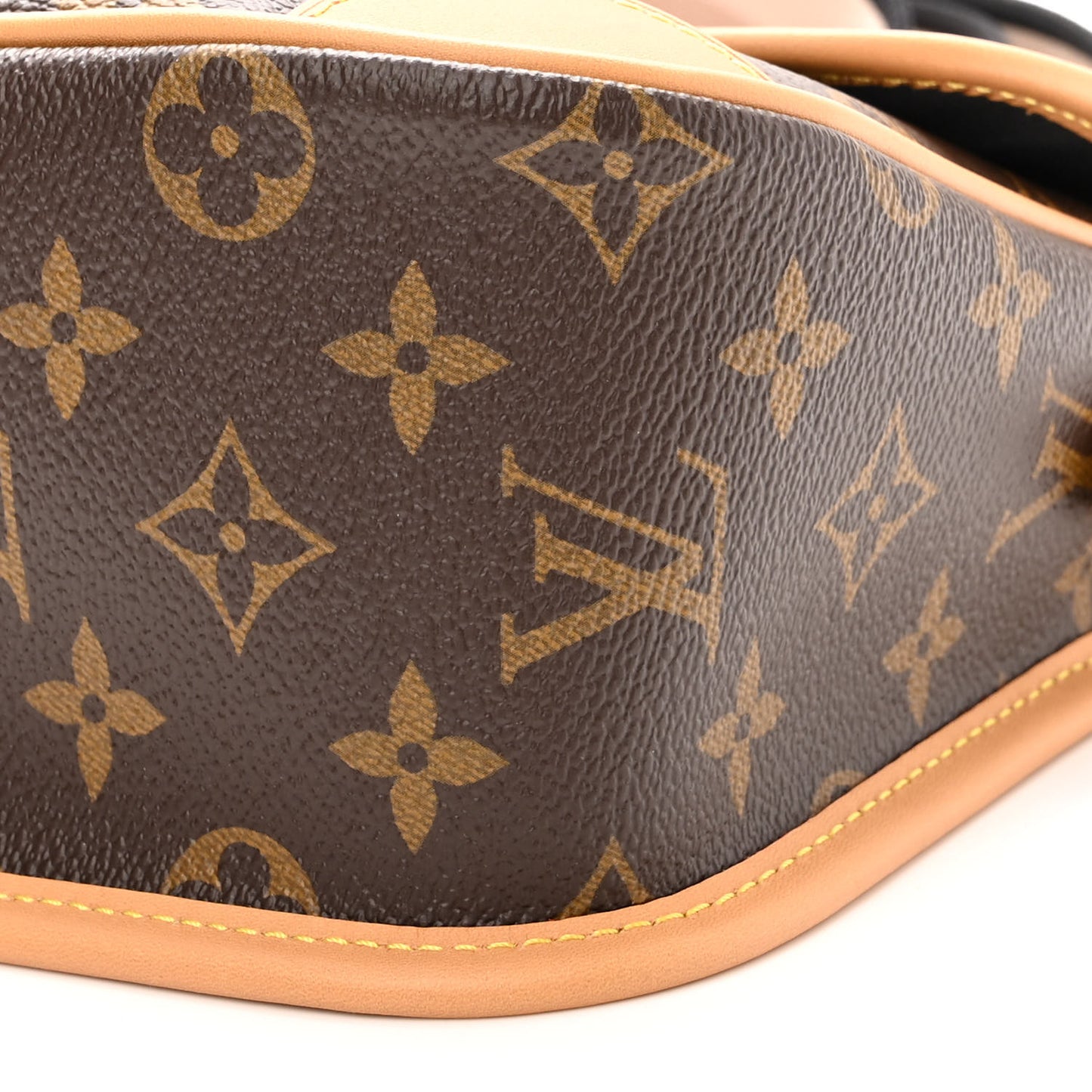 Monogram Diane Black