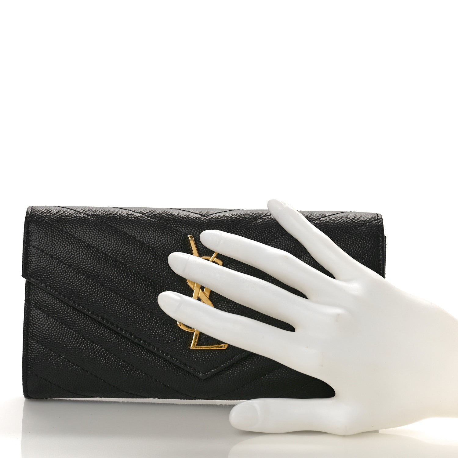 Saint Laurent Grain De Poudre Matelasse Chevron Monogram Flap Wallet Black 2 of 8