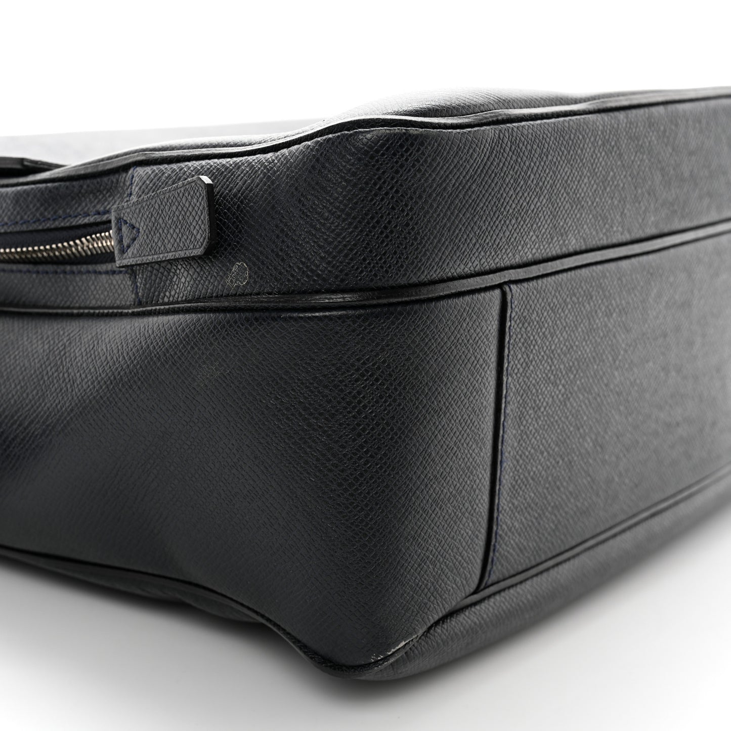 Taiga Vassili GM Briefcase Boreal